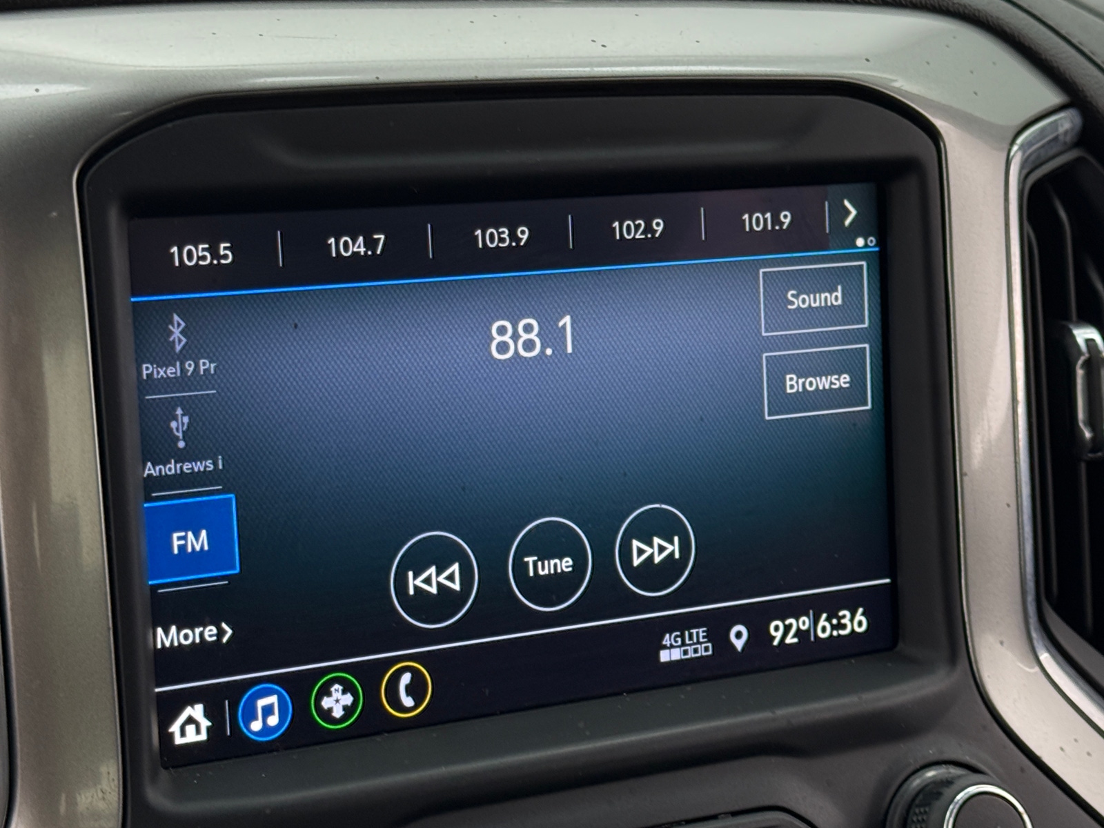 Thumbnail: 2019 Chevrolet Silverado 1500 - 4