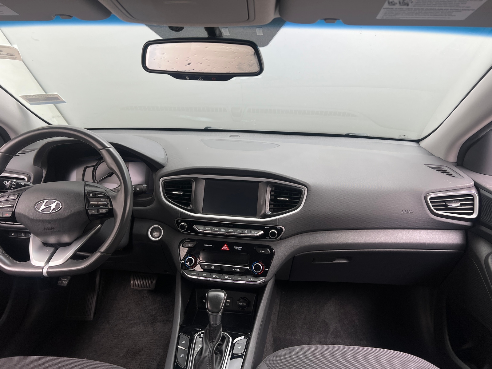 Thumbnail: 2019 Hyundai Ioniq - 3