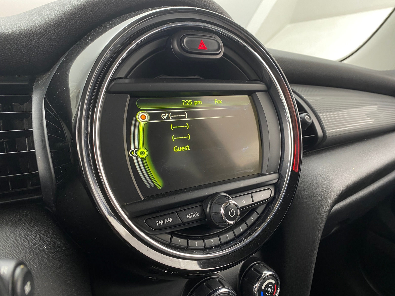 Thumbnail: 2014 MINI Cooper Hardtop - 3