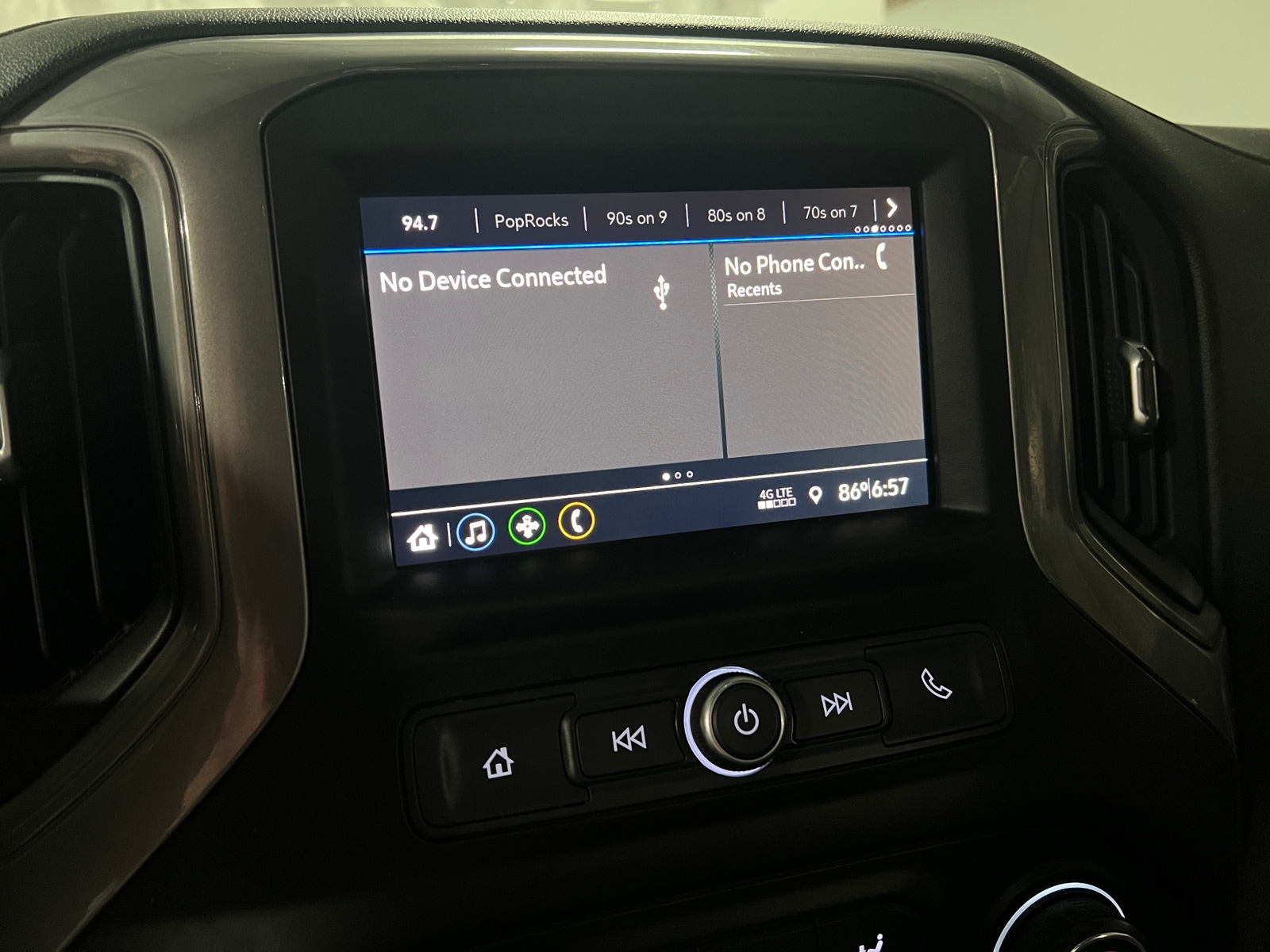 Thumbnail: 2021 Chevrolet Silverado 1500 - 4