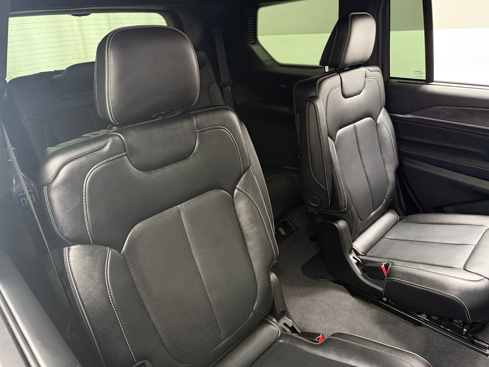 Thumbnail: 2022 Jeep Grand Cherokee L - 5