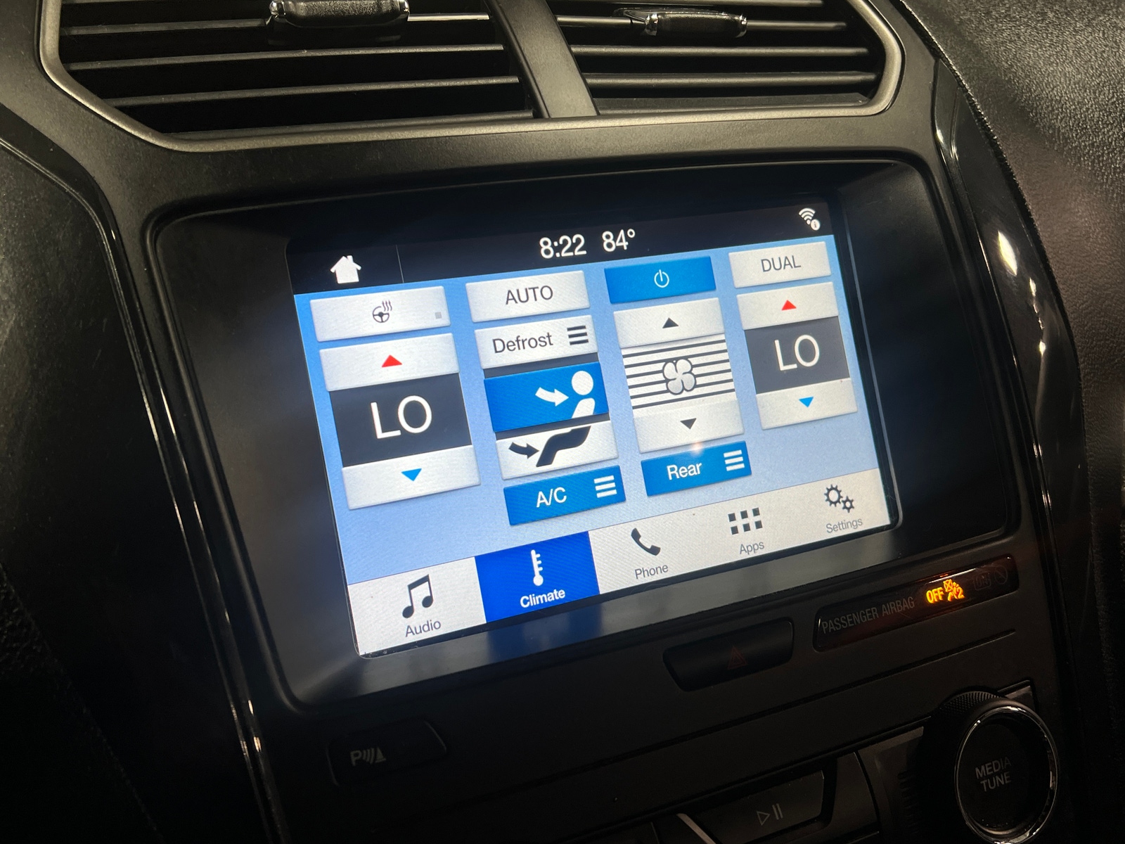 Thumbnail: 2018 Ford Explorer - 3