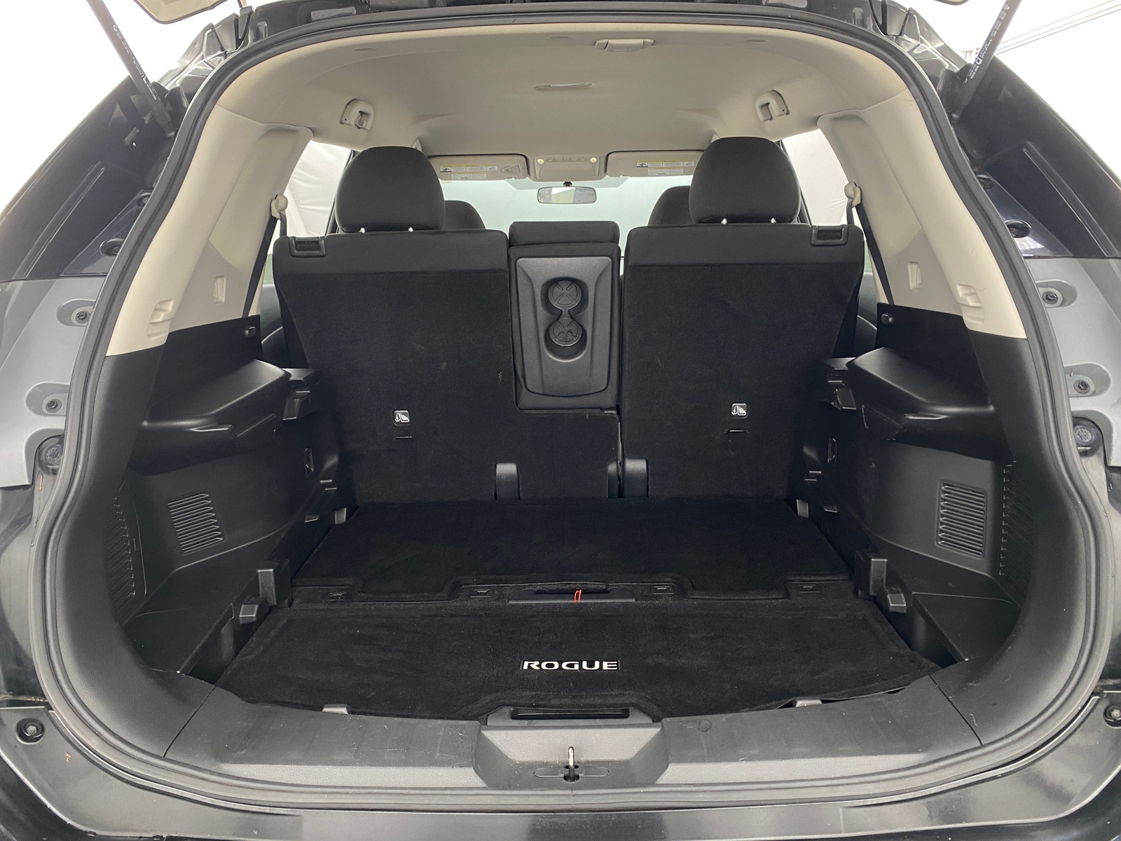 Thumbnail: 2016 Nissan Rogue - 7
