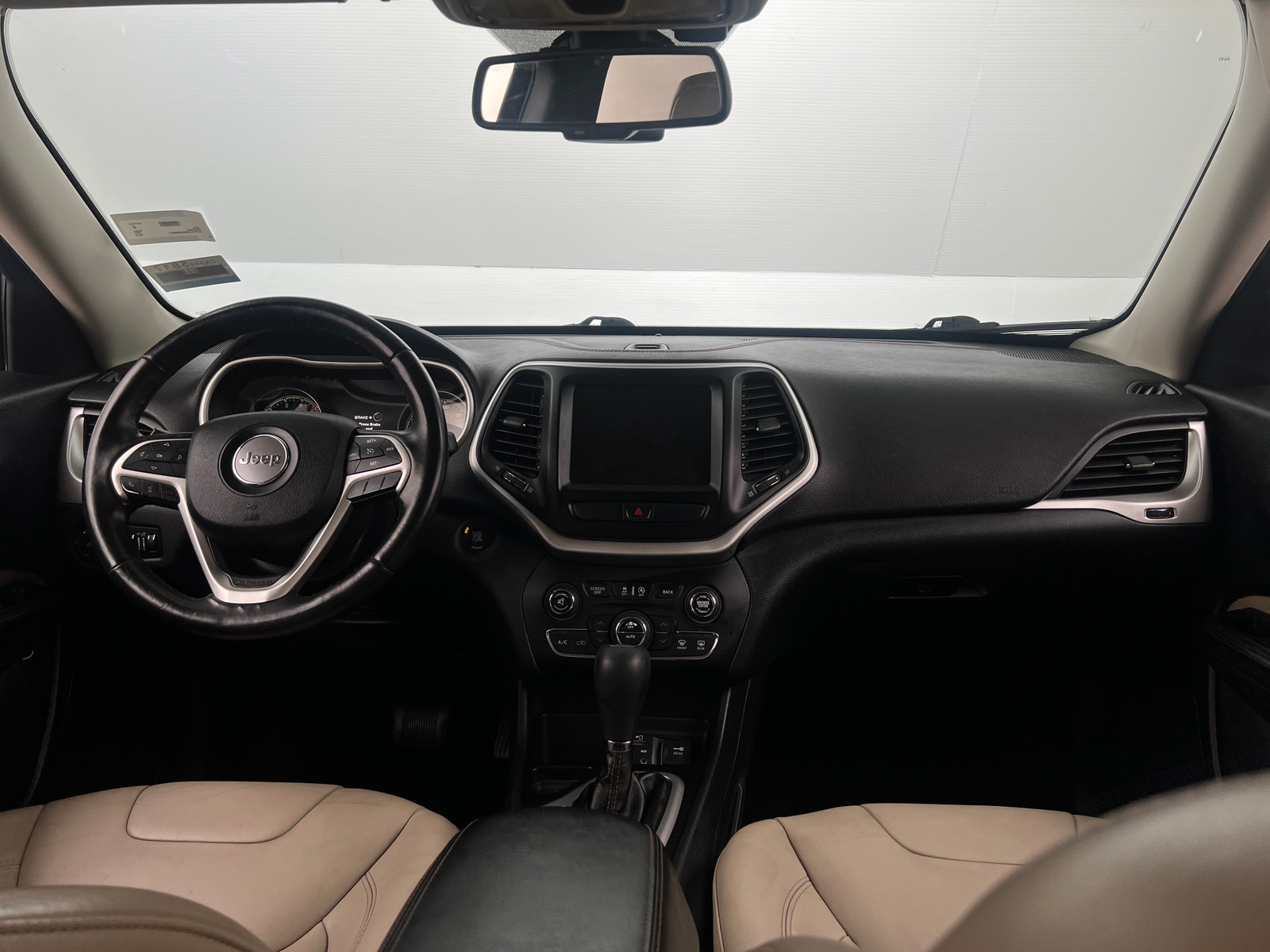 Thumbnail: 2016 Jeep Cherokee - 2