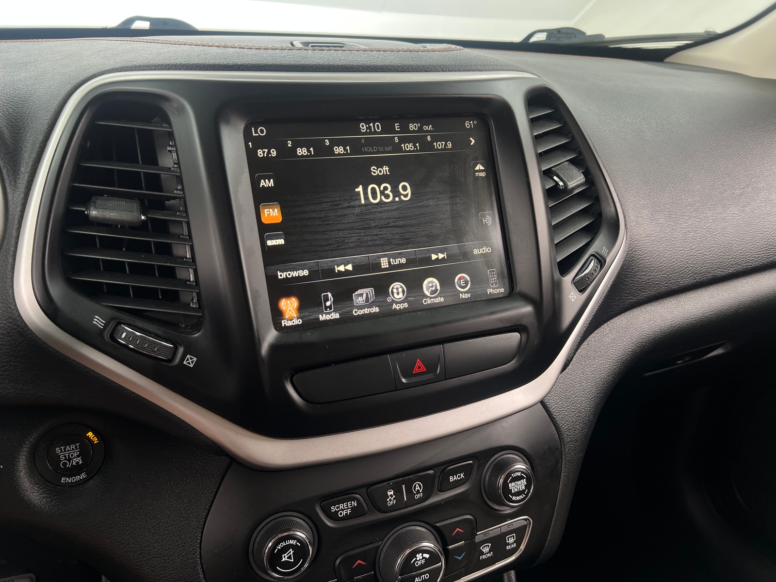 Thumbnail: 2016 Jeep Cherokee - 3