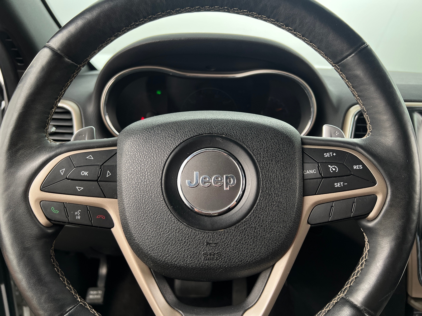 Thumbnail: 2017 Jeep Grand Cherokee - 4