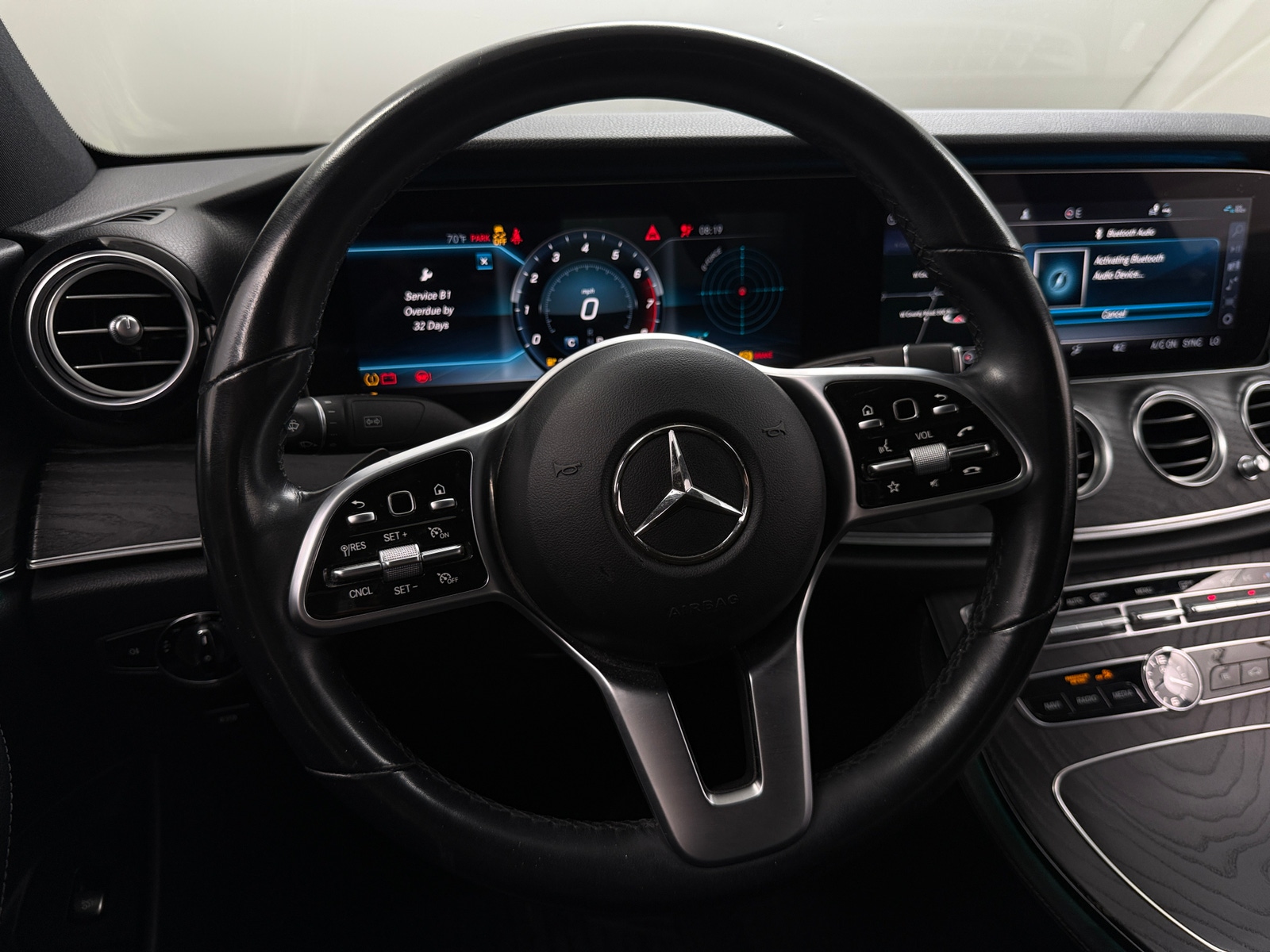Thumbnail: 2020 Mercedes-Benz E-Class - 4