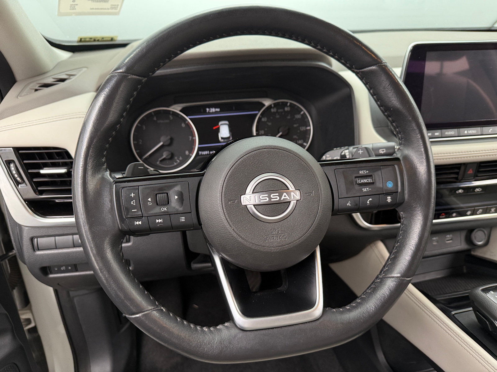 Thumbnail: 2022 Nissan Rogue - 4