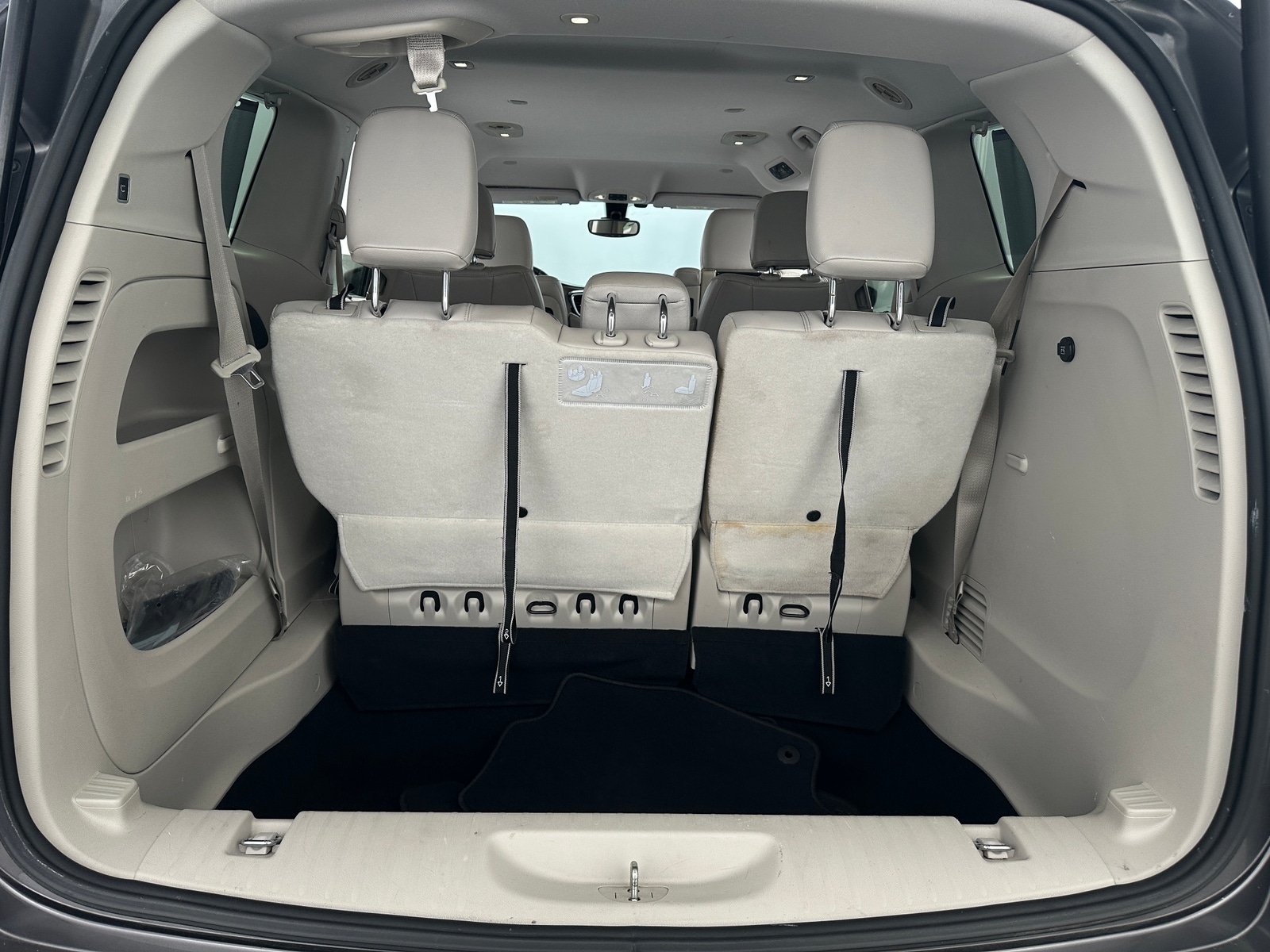 Thumbnail: 2017 Chrysler Pacifica - 6