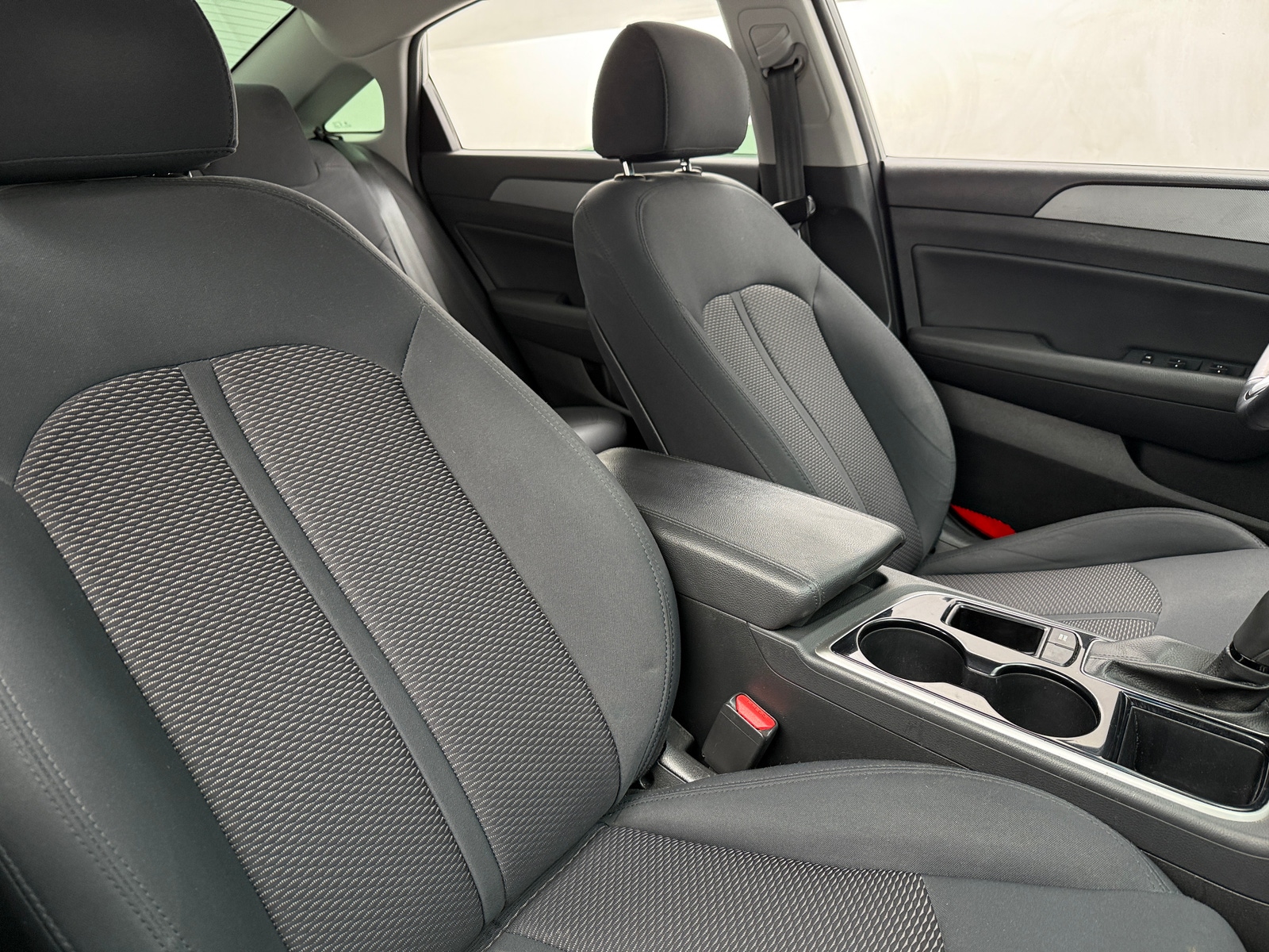 Thumbnail: 2018 Hyundai Sonata - 2