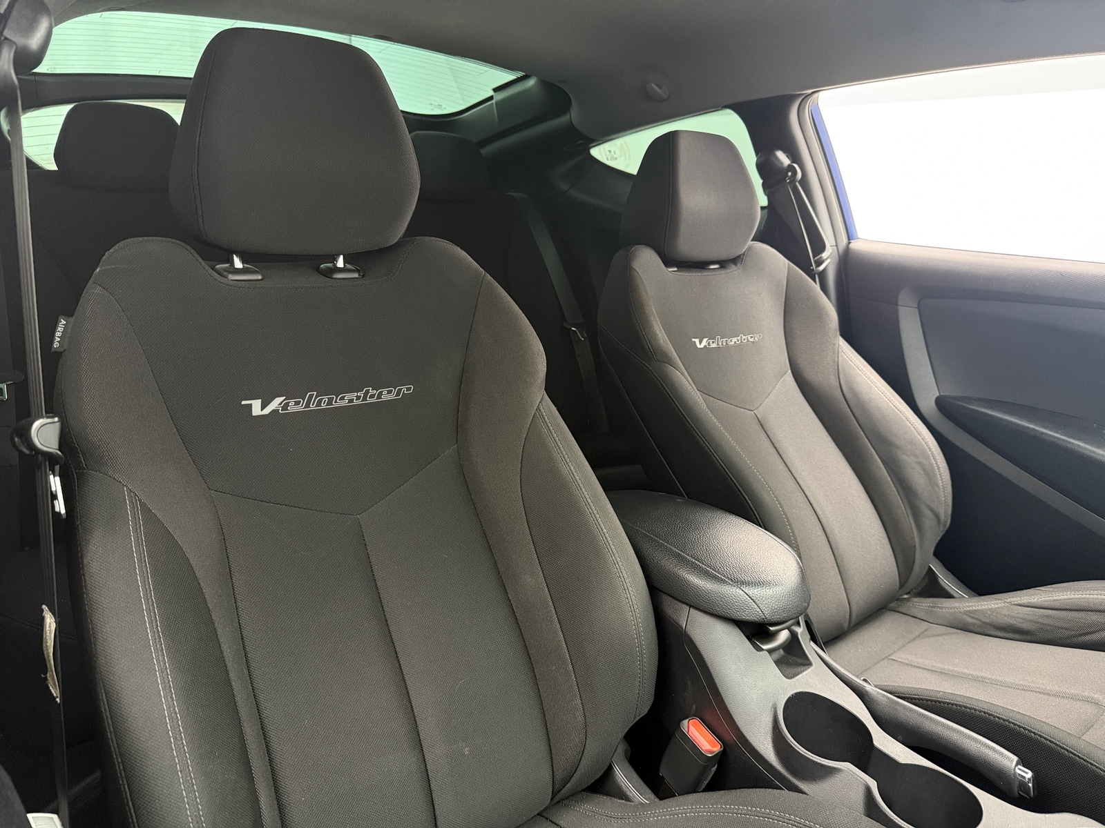 Thumbnail: 2017 Hyundai Veloster - 2