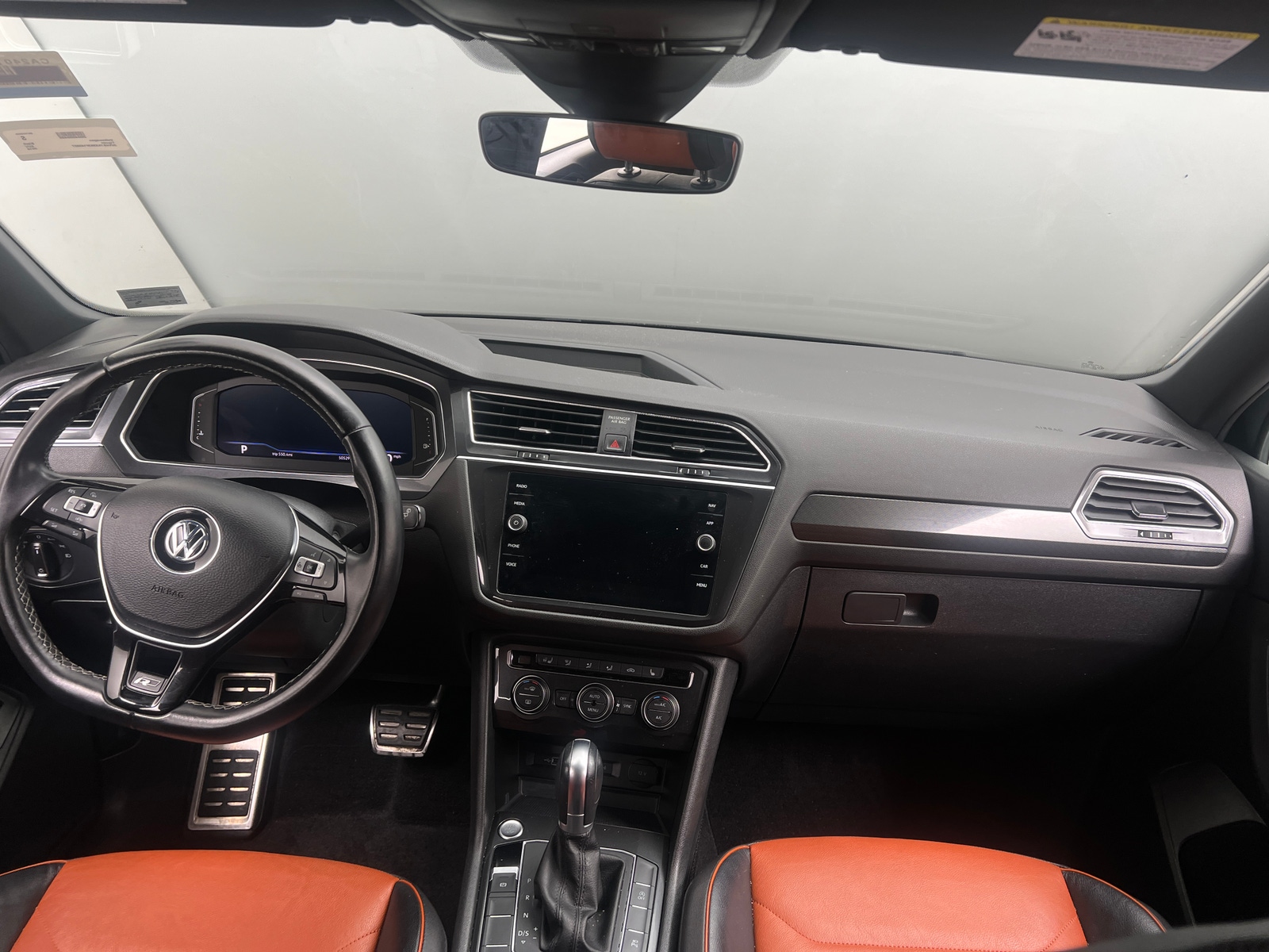 Thumbnail: 2019 Volkswagen Tiguan - 2