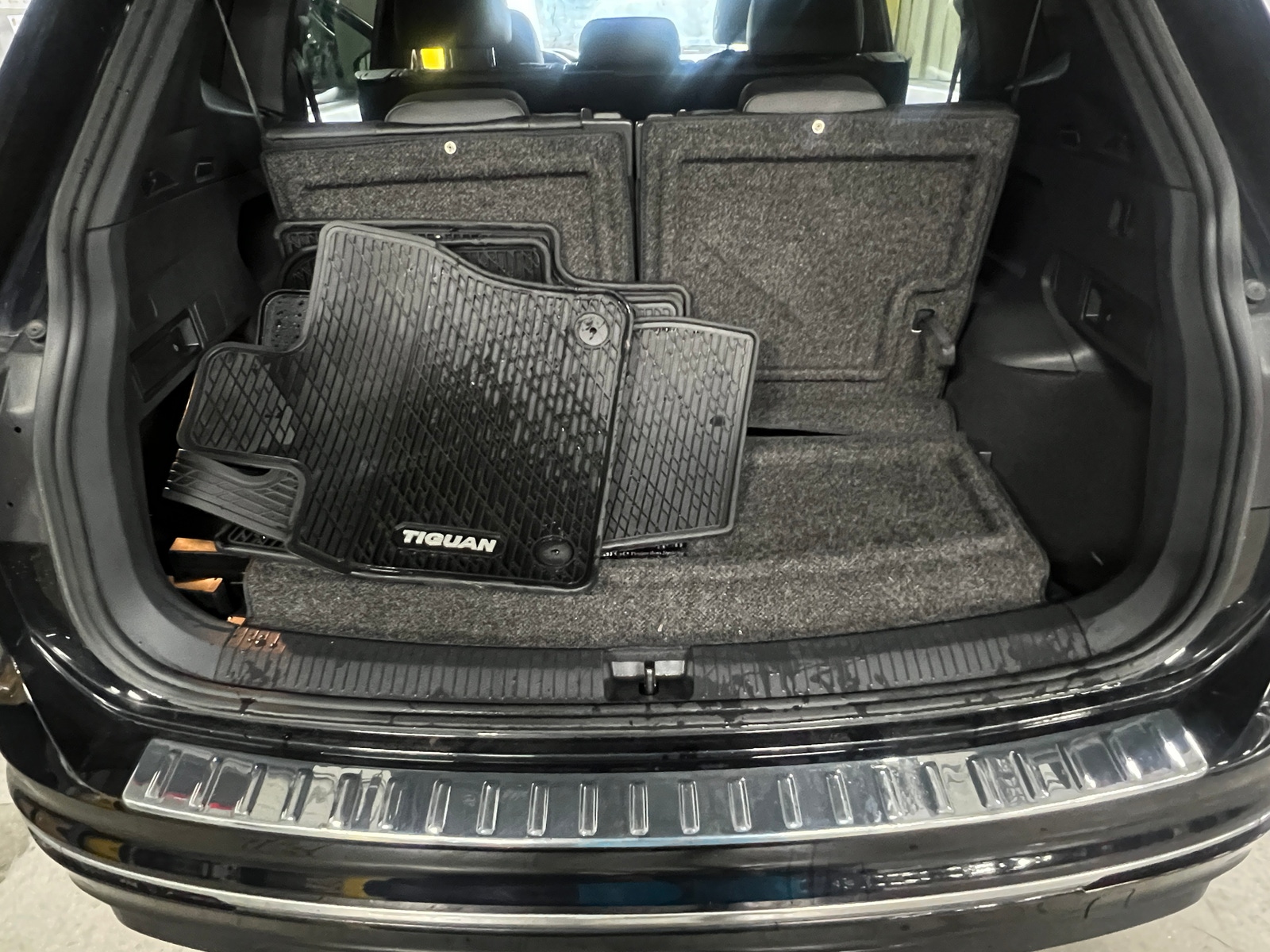 Thumbnail: 2019 Volkswagen Tiguan - 6