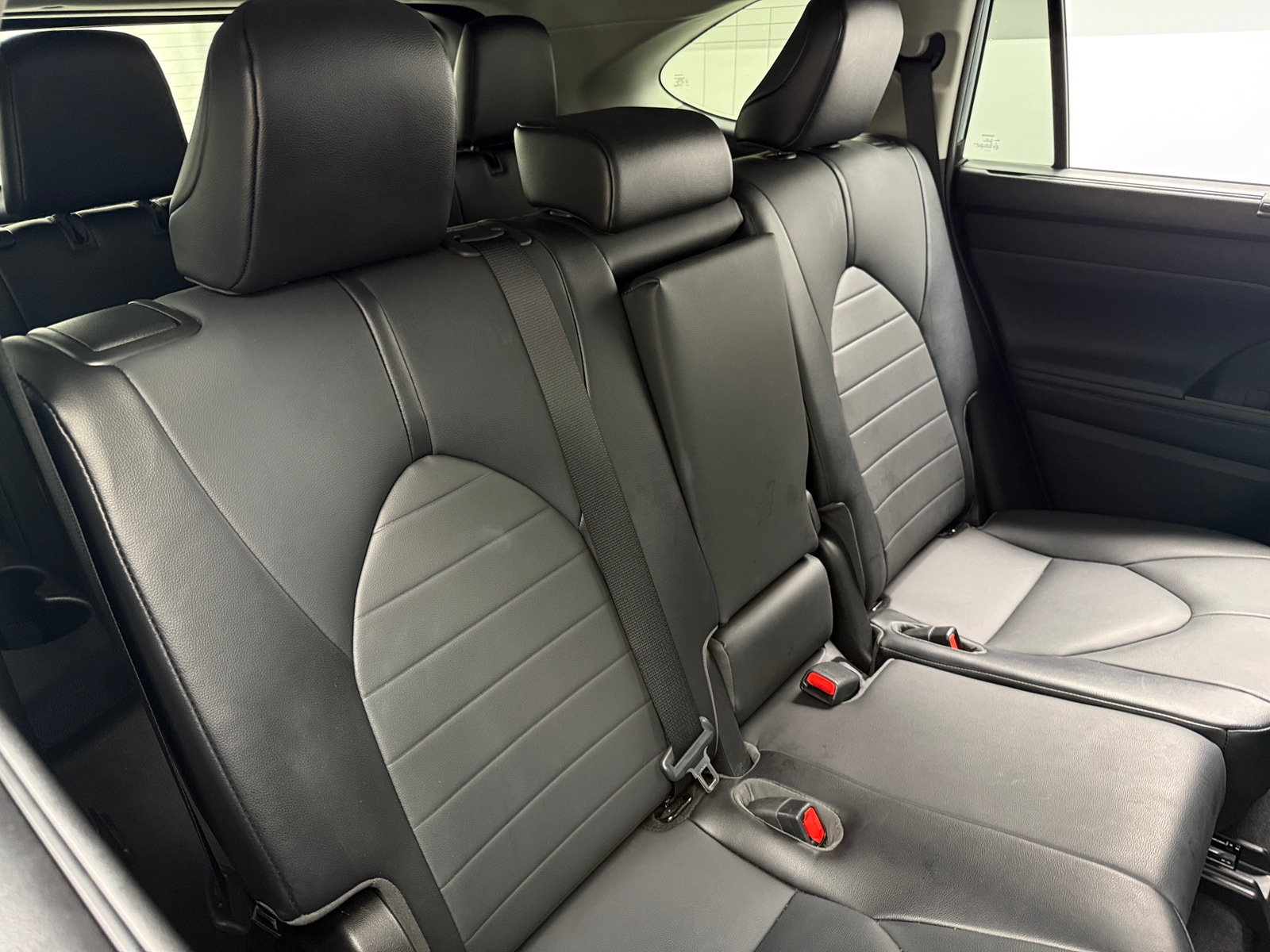 Thumbnail: 2021 Toyota Highlander - 5
