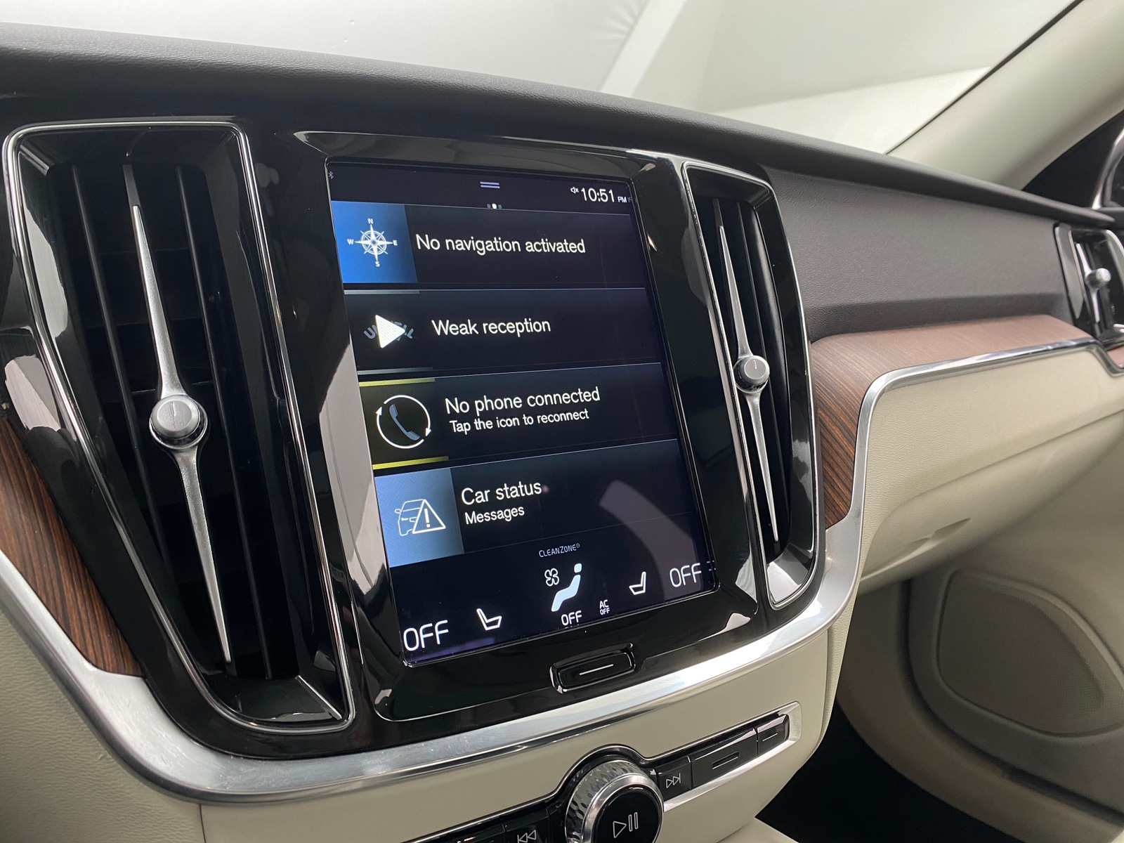 Thumbnail: 2022 Volvo S60 - 3