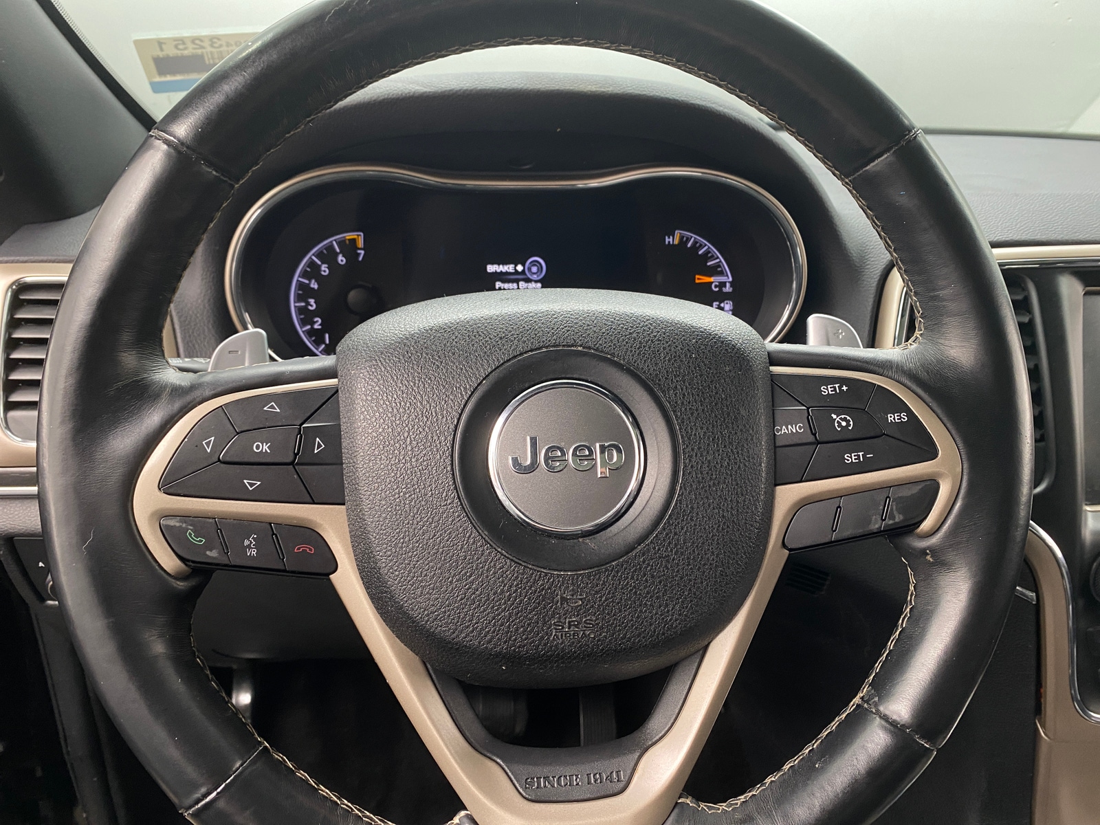 Thumbnail: 2017 Jeep Grand Cherokee - 5