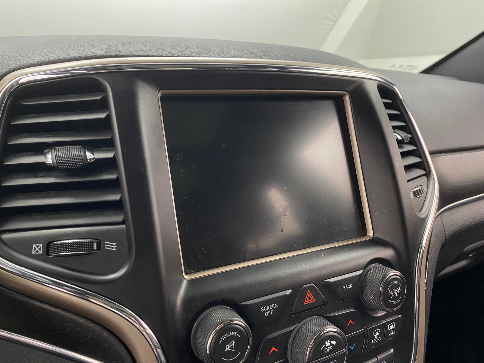 Thumbnail: 2017 Jeep Grand Cherokee - 4
