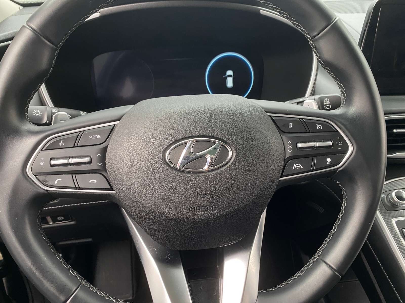 Thumbnail: 2022 Hyundai Santa Fe - 4