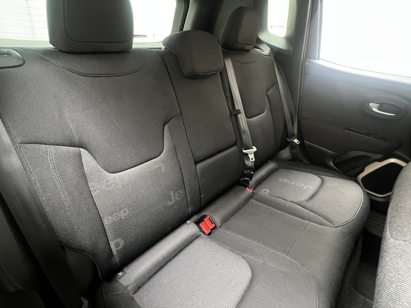 Thumbnail: 2015 Jeep Renegade - 6