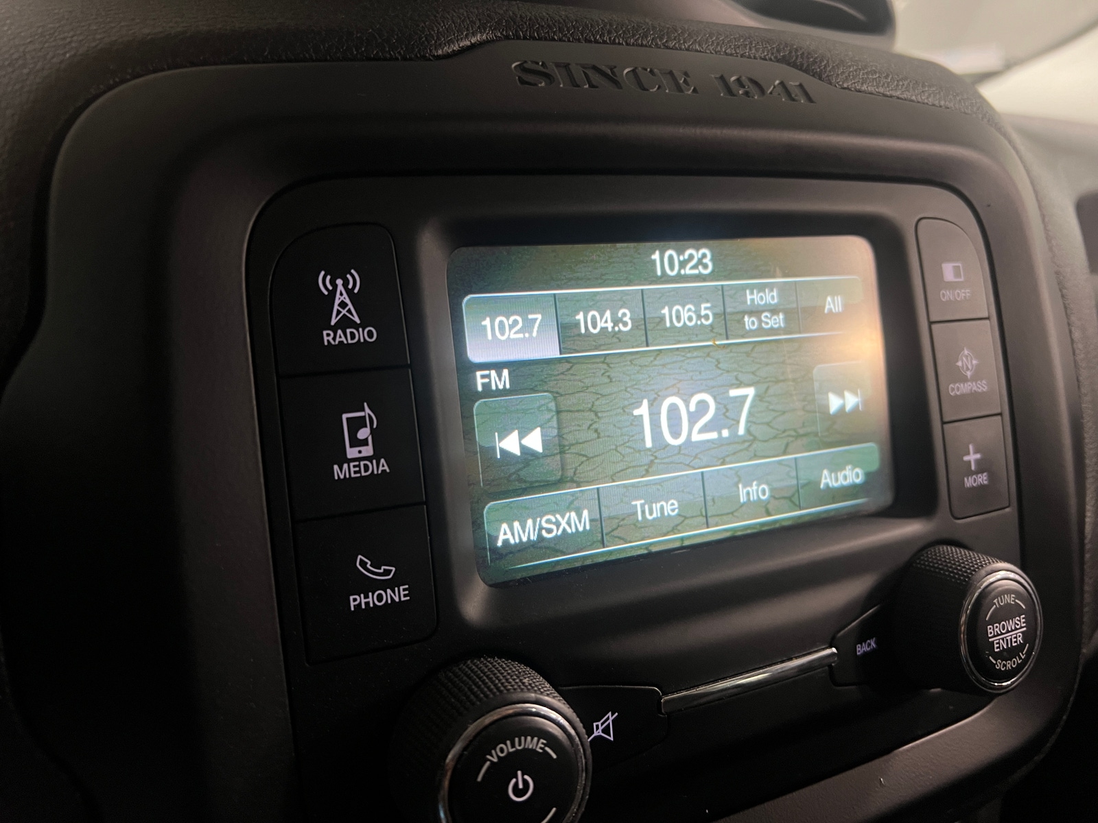 Thumbnail: 2015 Jeep Renegade - 4