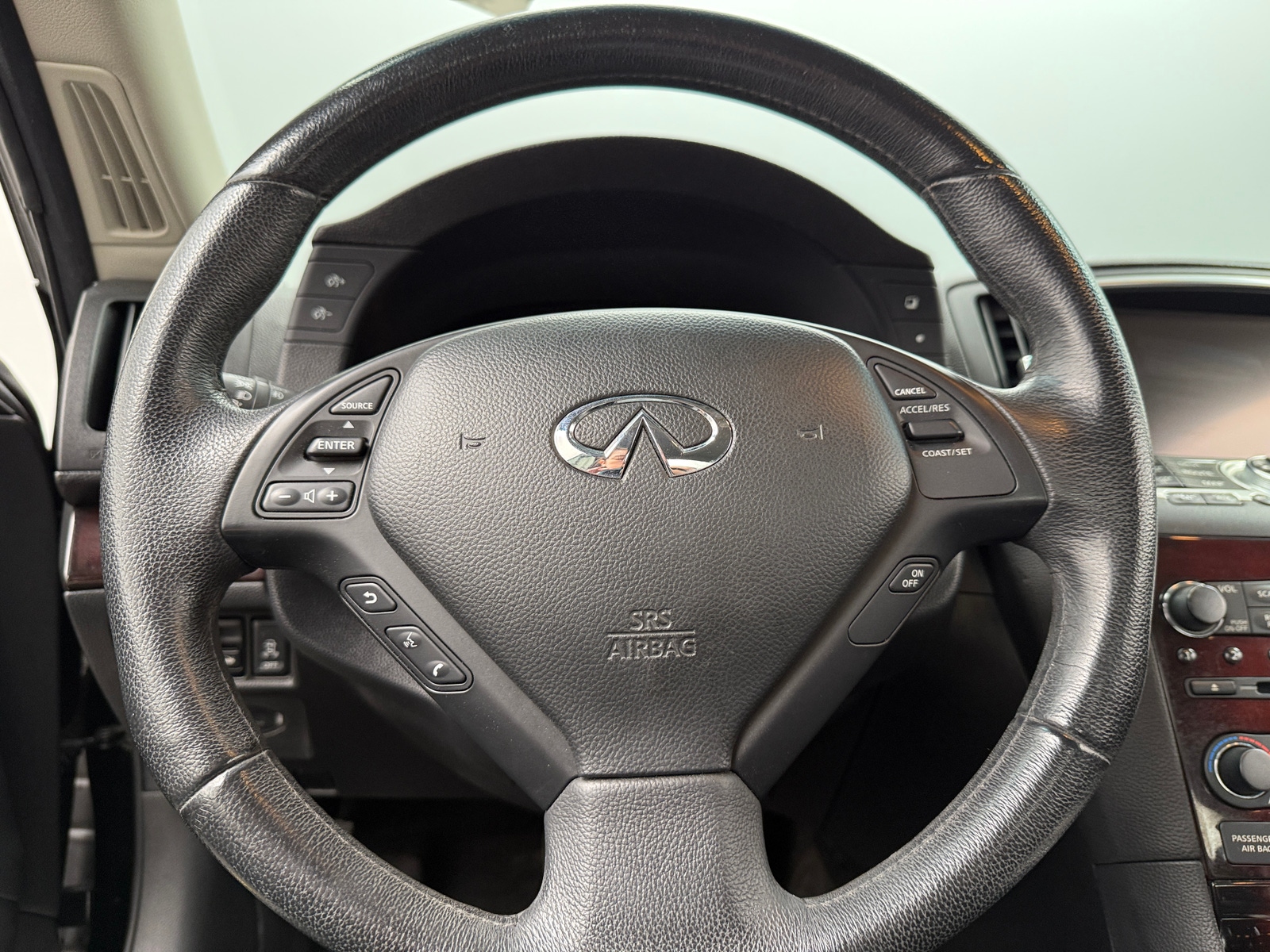 Thumbnail: 2010 INFINITI G37 - 4