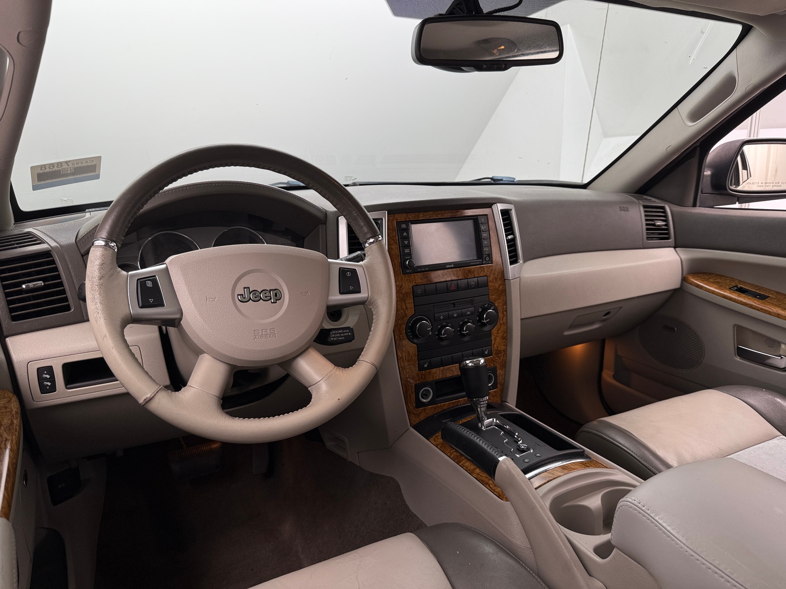 Thumbnail: 2010 Jeep Grand Cherokee - 2