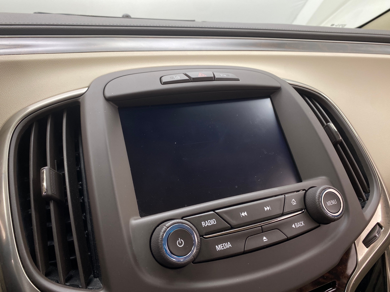 Thumbnail: 2016 Buick LaCrosse - 3