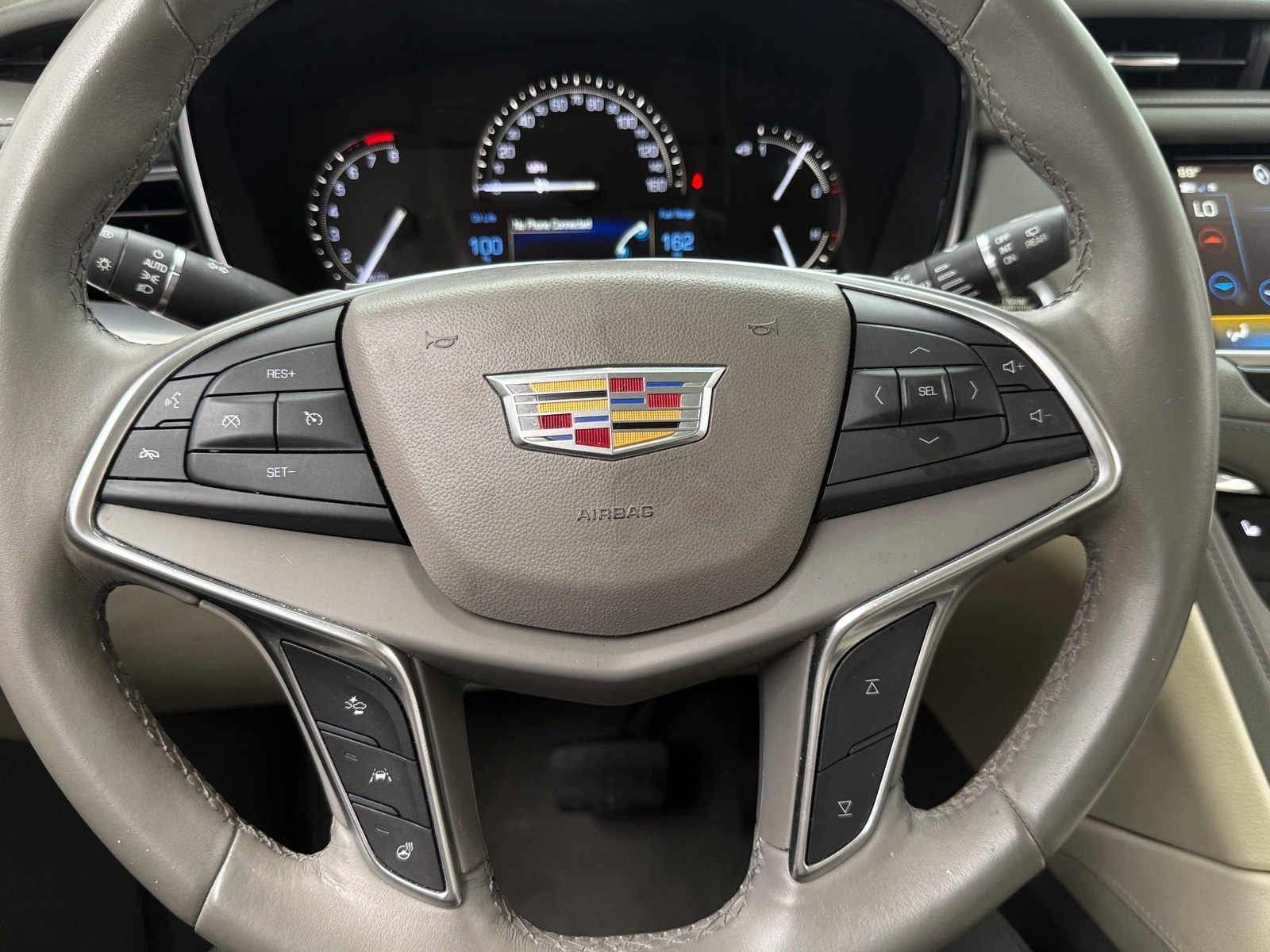 Thumbnail: 2018 Cadillac XT5 - 4