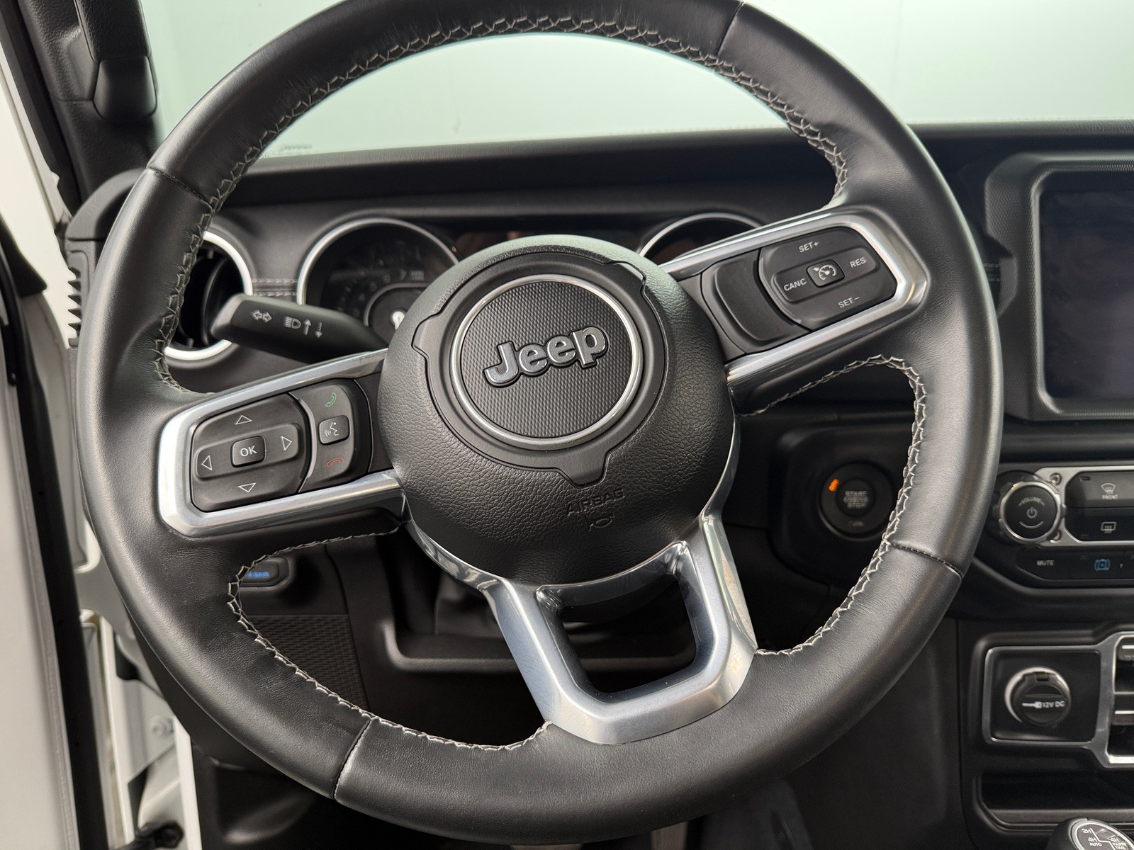 Thumbnail: 2022 Jeep Wrangler - 4
