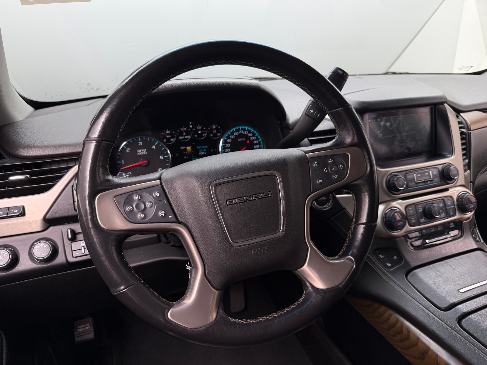 Thumbnail: 2019 GMC Yukon XL - 4