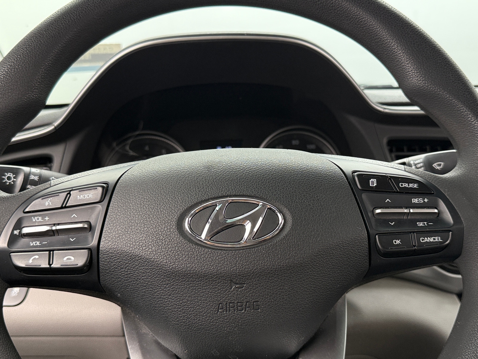 Thumbnail: 2020 Hyundai Elantra - 5