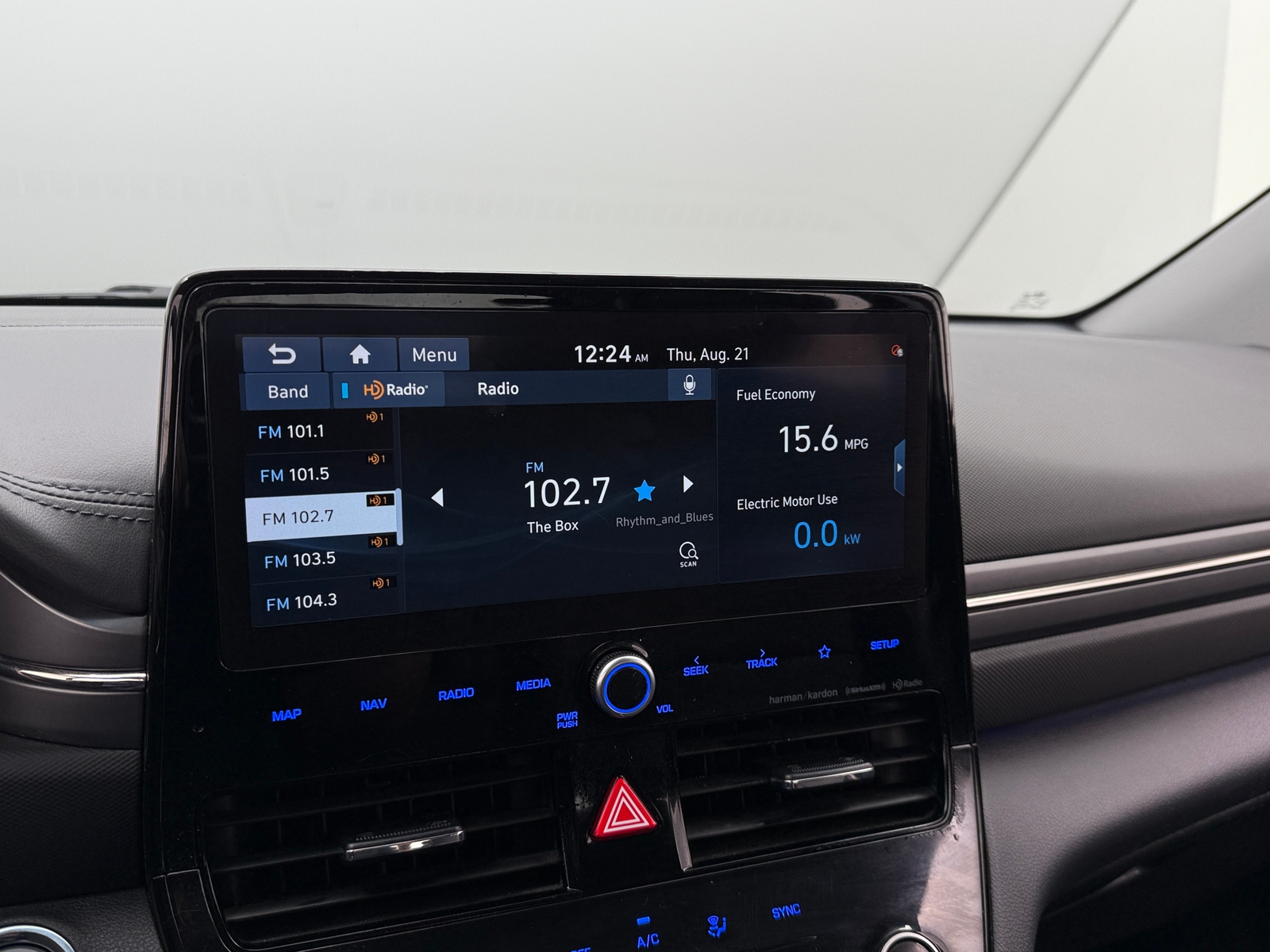 Thumbnail: 2020 Hyundai Ioniq - 3