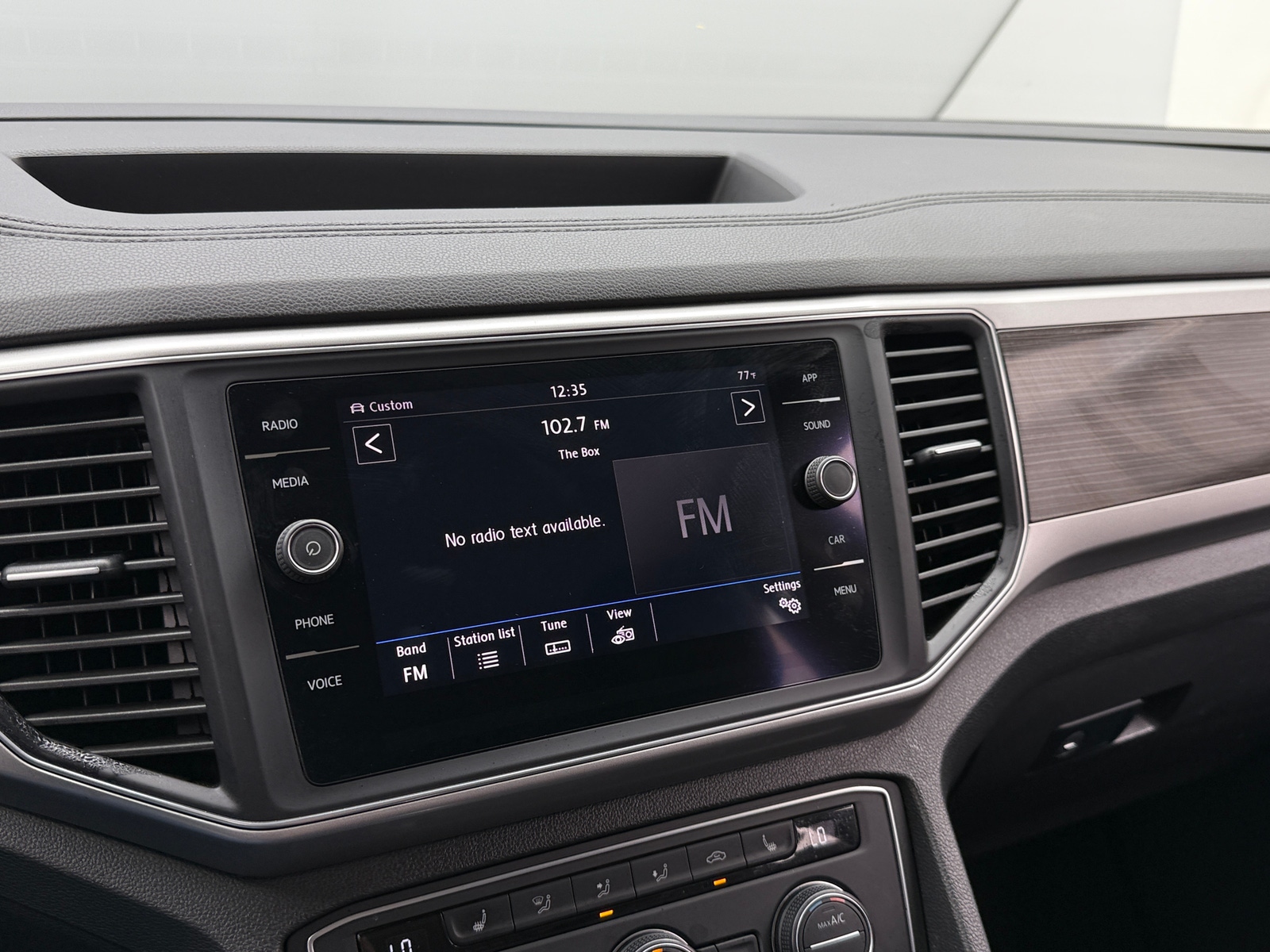 Thumbnail: 2019 Volkswagen Atlas - 3