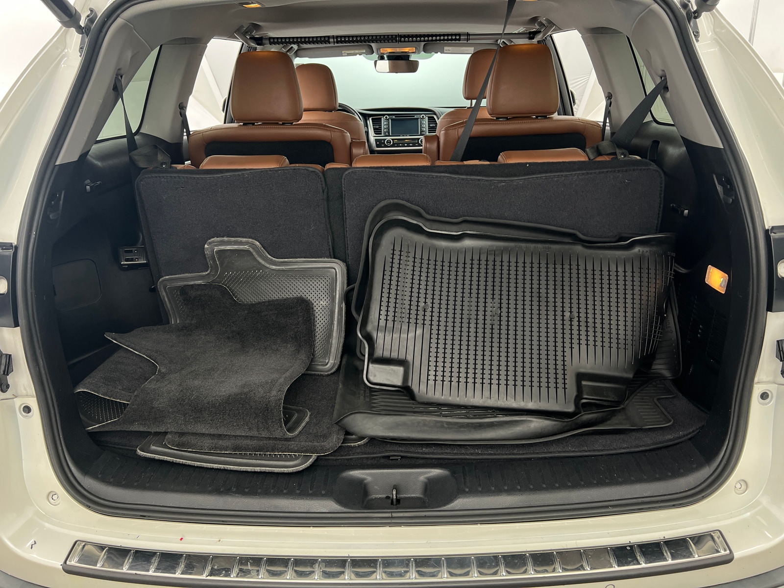 Thumbnail: 2018 Toyota Highlander - 6