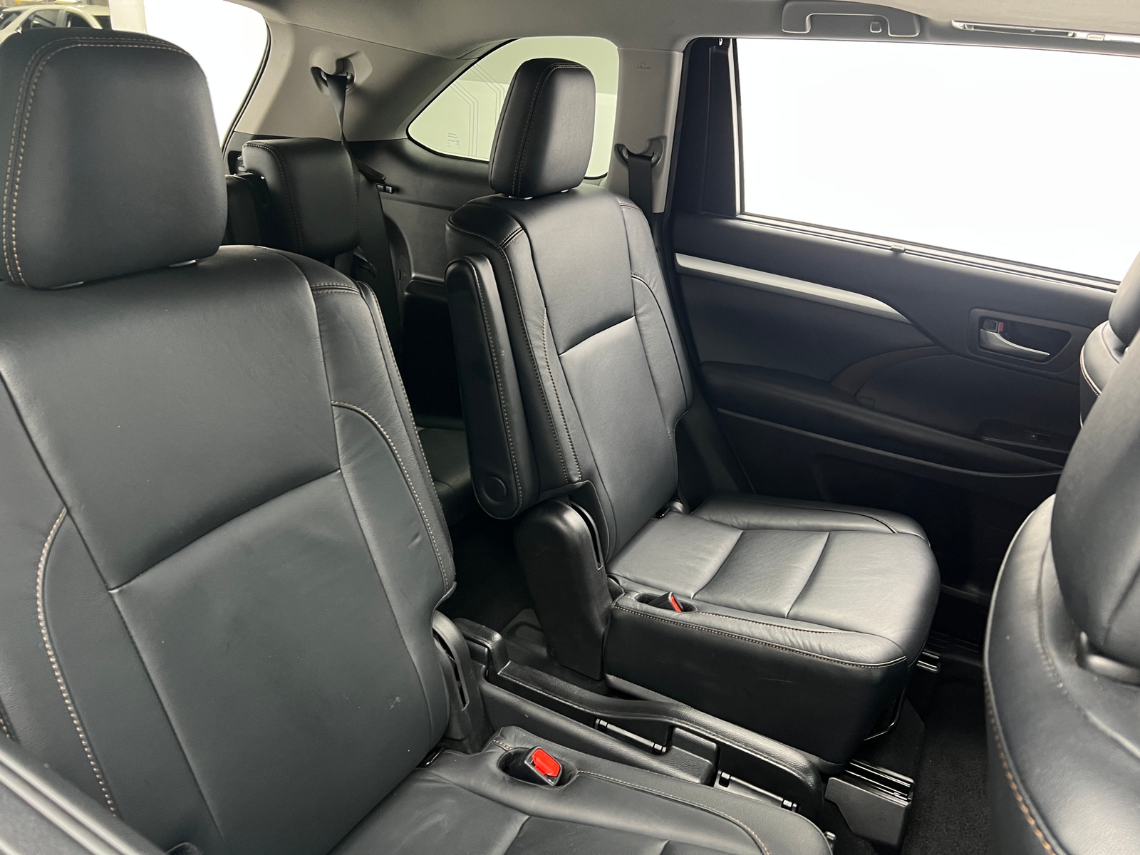 Thumbnail: 2018 Toyota Highlander - 5