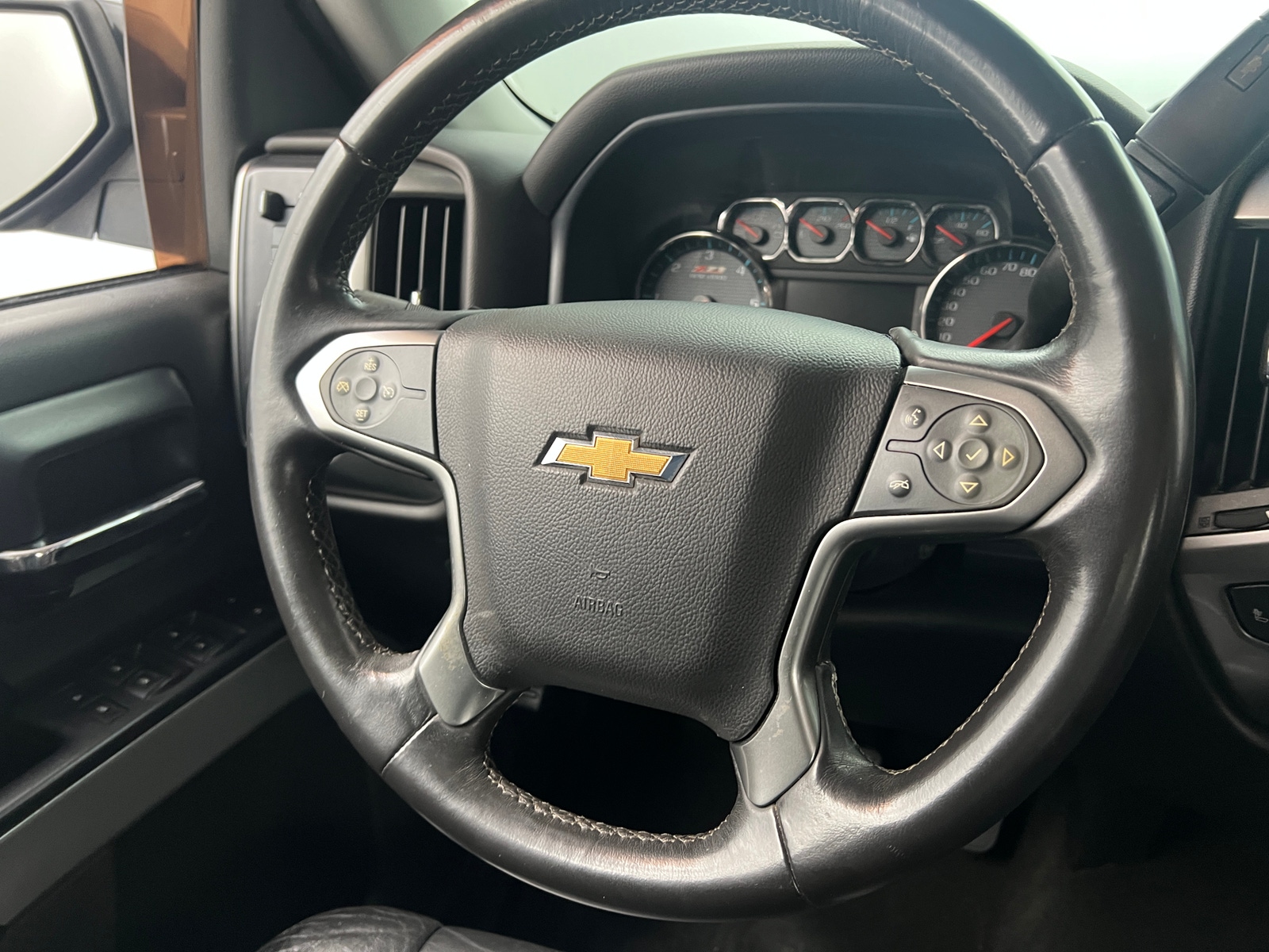 Thumbnail: 2016 Chevrolet Silverado 1500 - 5