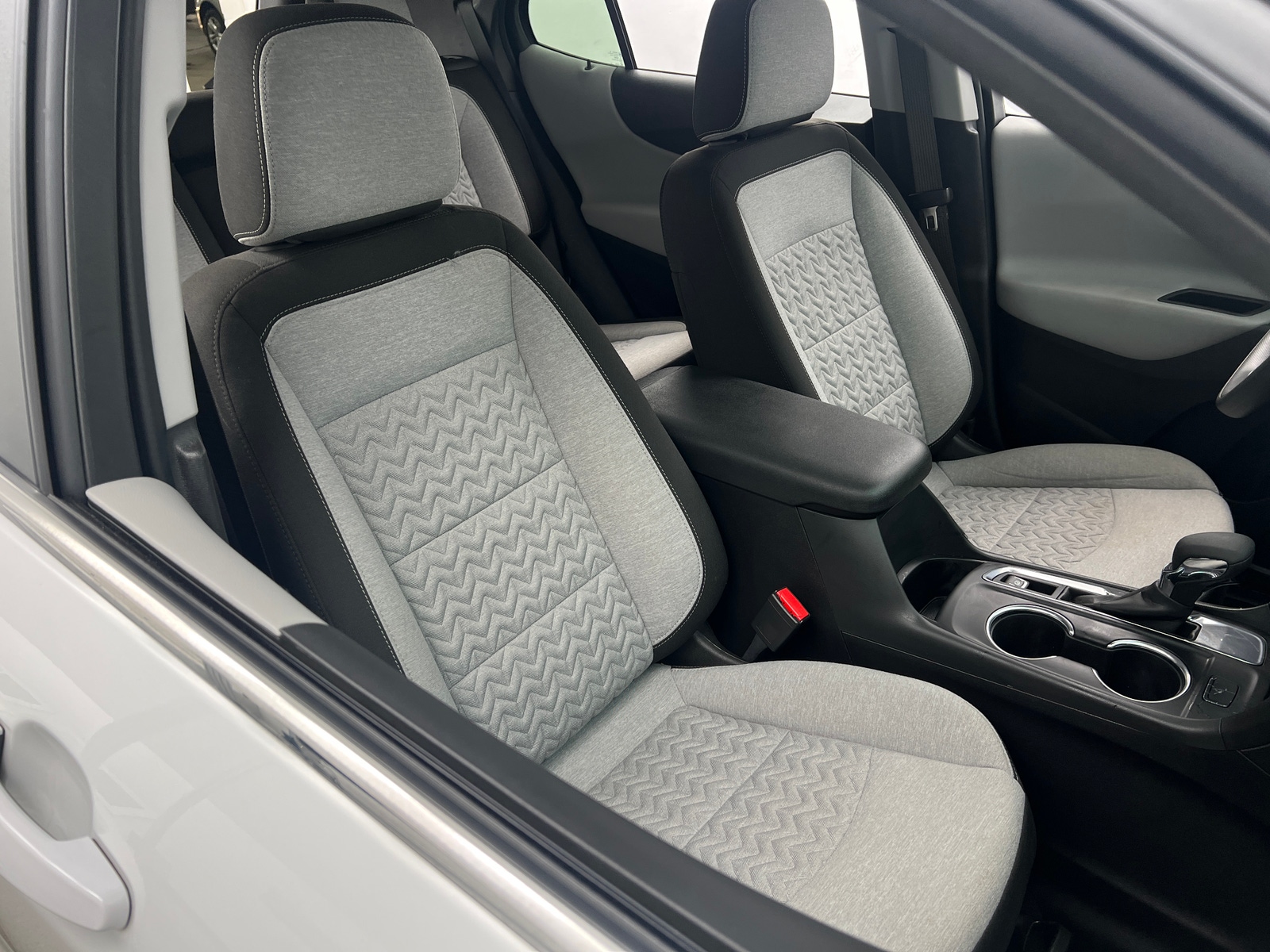 Thumbnail: 2023 Chevrolet Equinox - 2