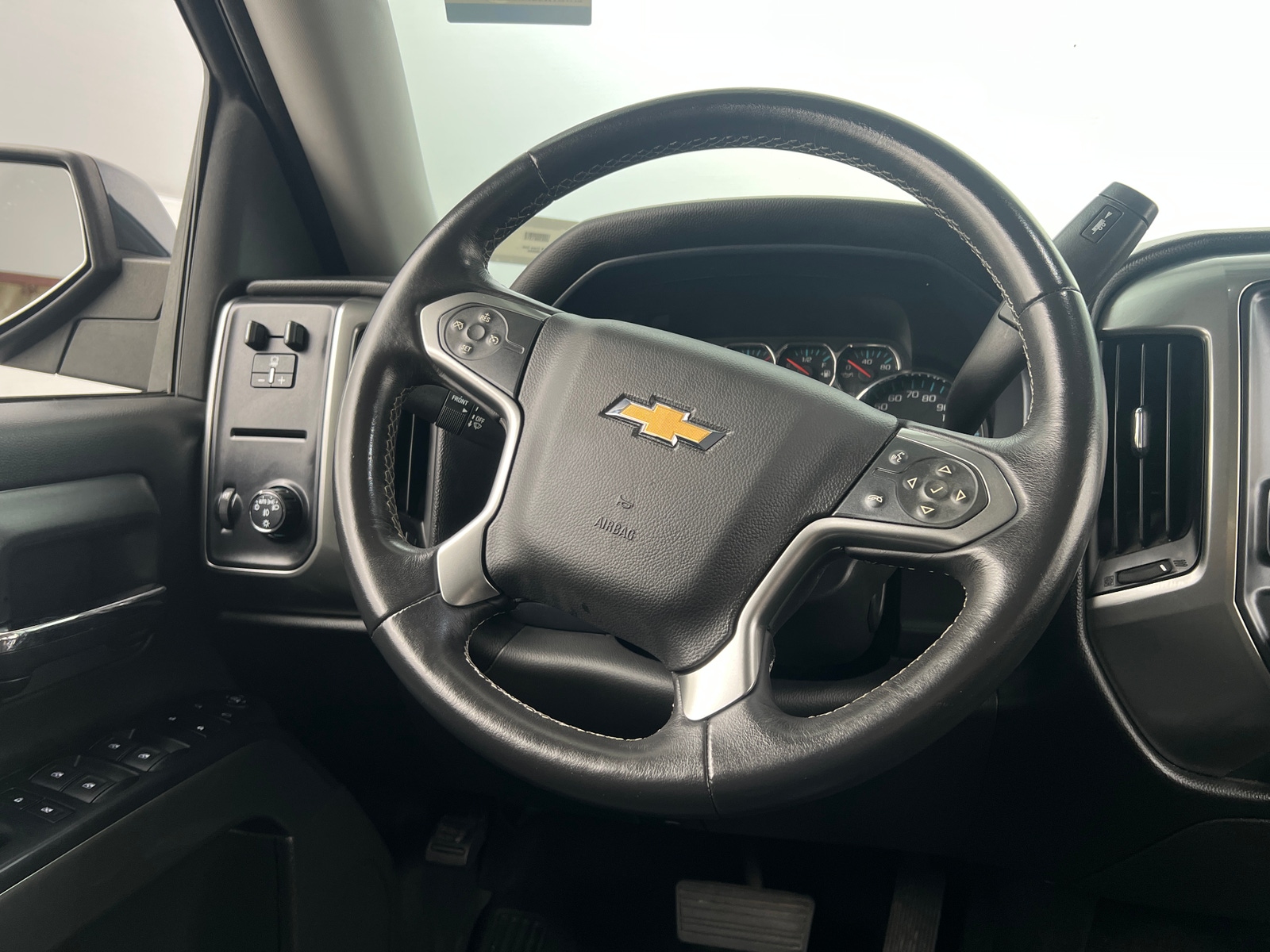 Thumbnail: 2018 Chevrolet Silverado 1500 - 5