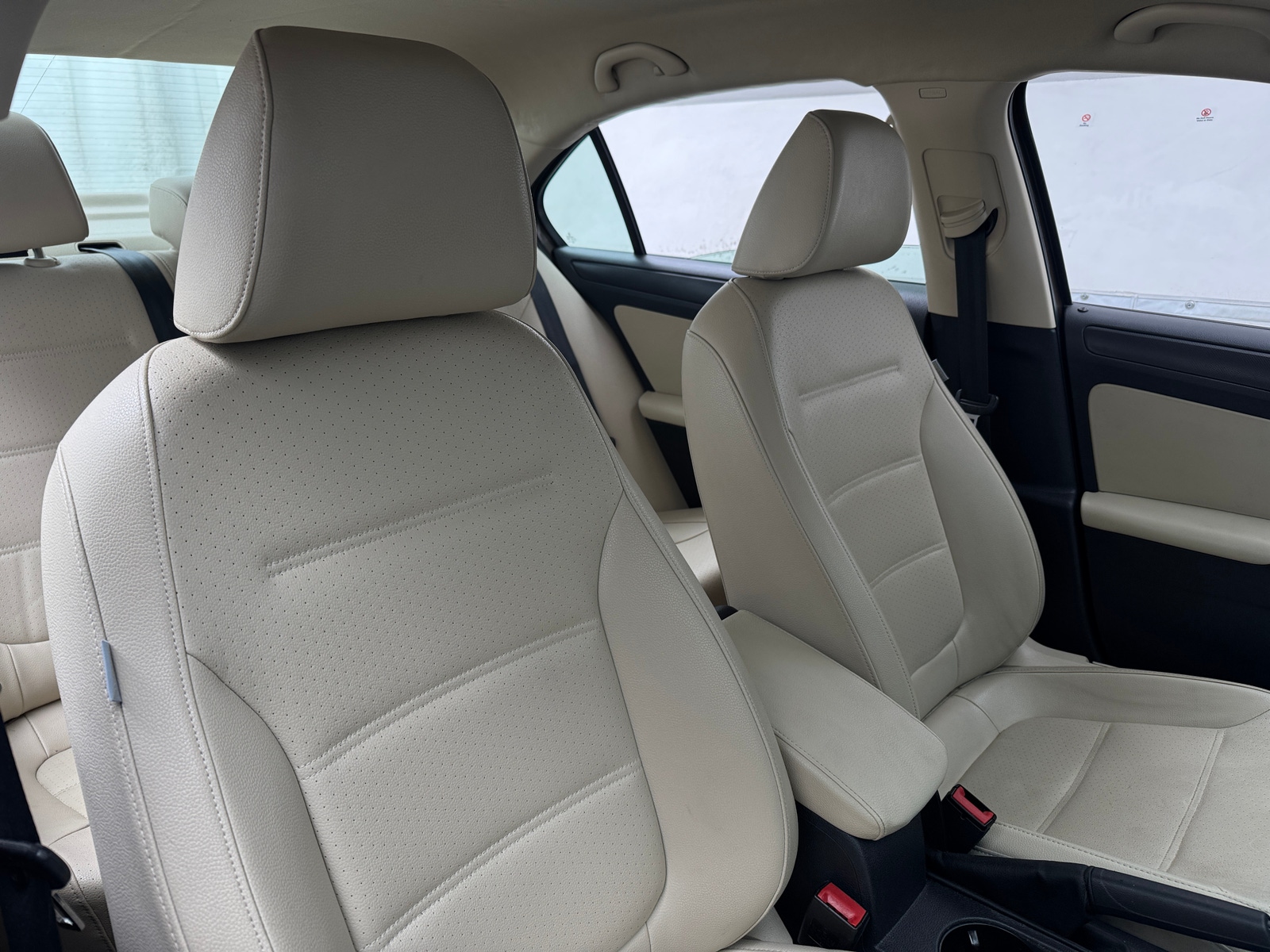 Thumbnail: 2014 Volkswagen Jetta - 2