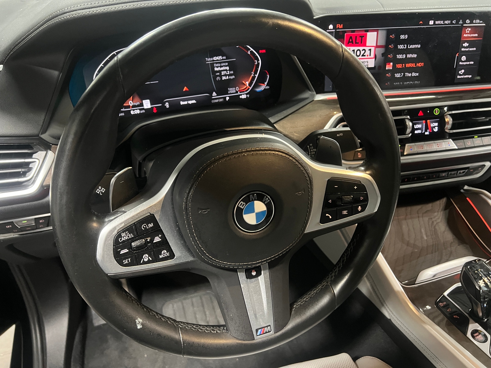Thumbnail: 2023 BMW X6 - 4