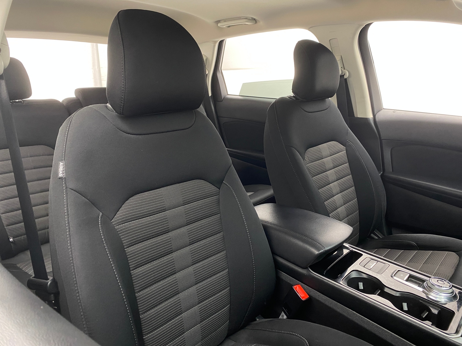 Thumbnail: 2019 Ford Edge - 2