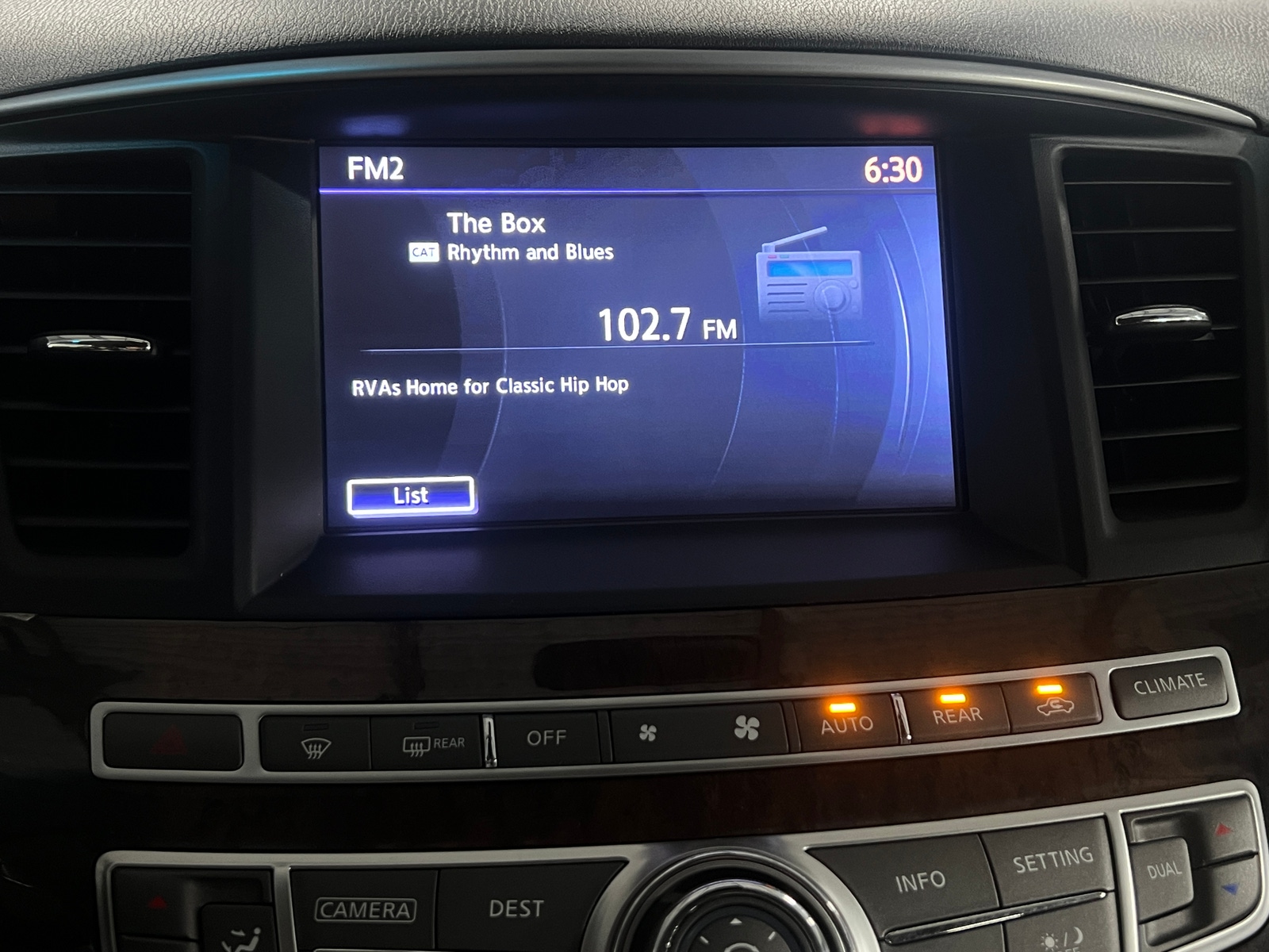 Thumbnail: 2014 INFINITI QX60 - 3