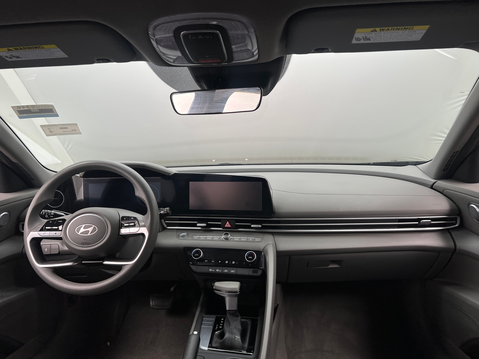 Thumbnail: 2024 Hyundai Elantra - 3