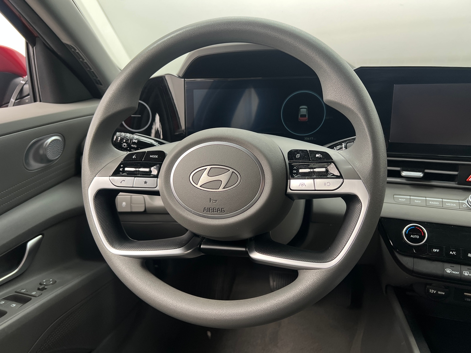 Thumbnail: 2024 Hyundai Elantra - 5