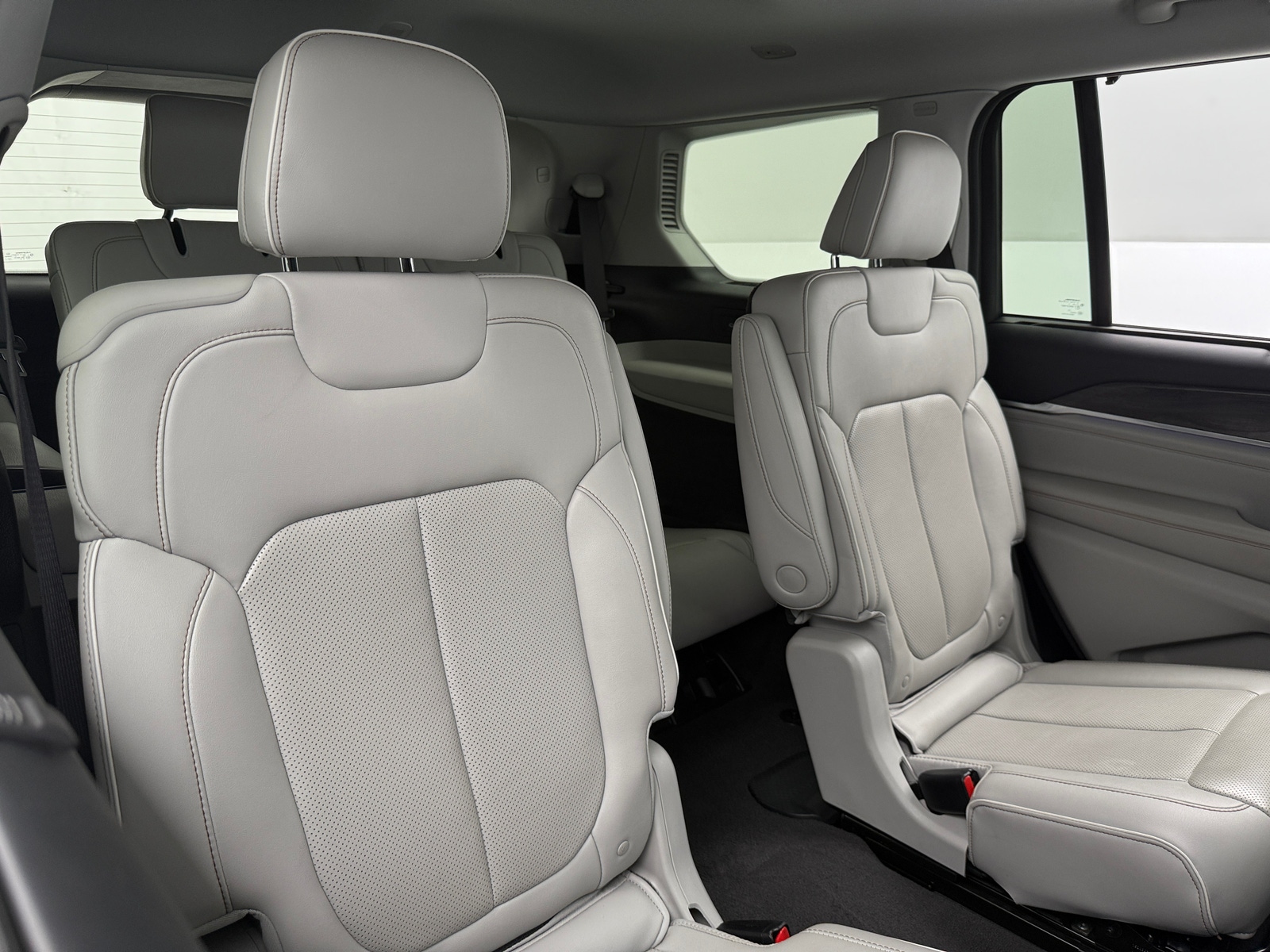 Thumbnail: 2021 Jeep Grand Cherokee L - 5