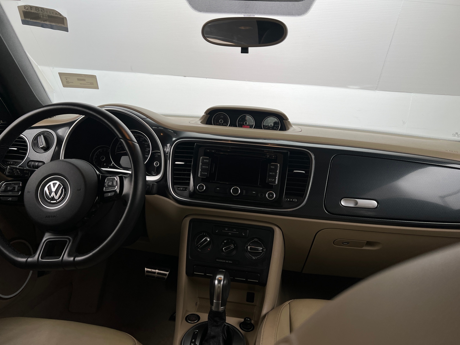 Thumbnail: 2013 Volkswagen Beetle - 3