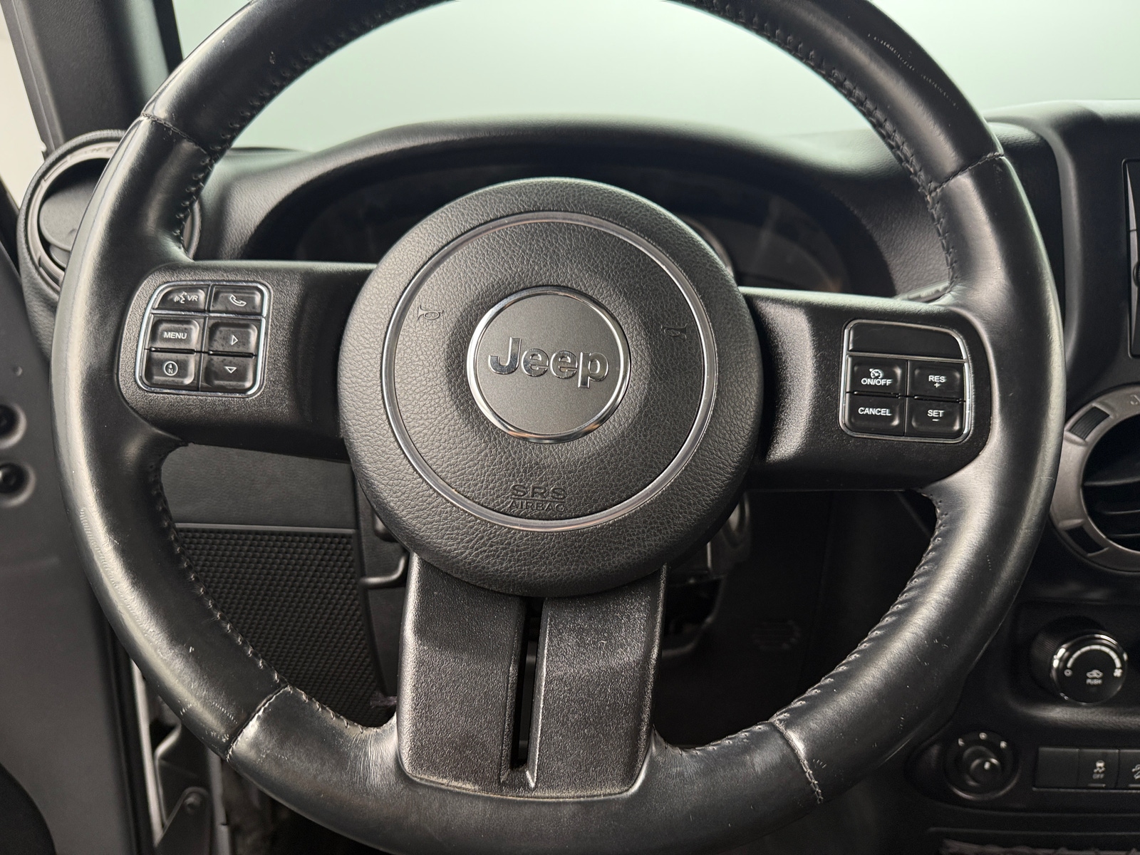 Thumbnail: 2015 Jeep Wrangler - 5