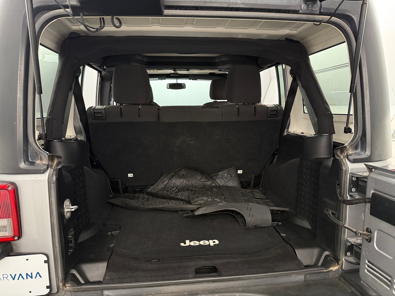 Thumbnail: 2015 Jeep Wrangler - 7