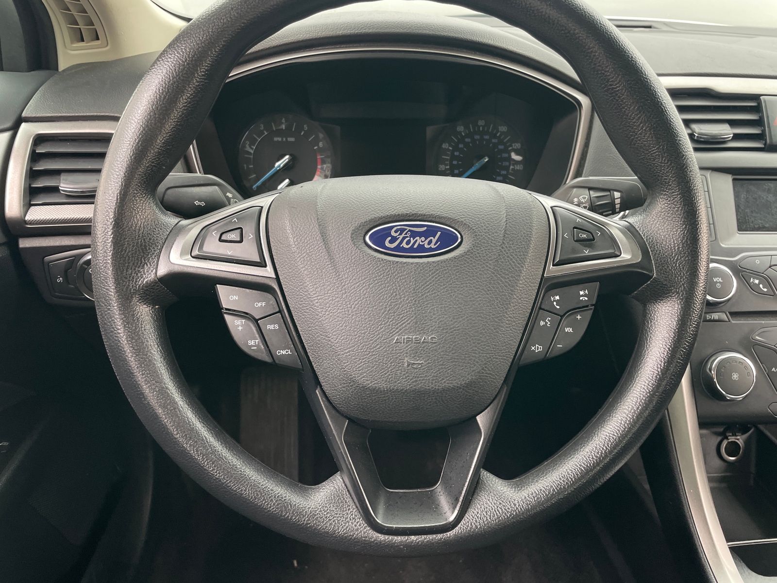 Thumbnail: 2017 Ford Fusion - 5