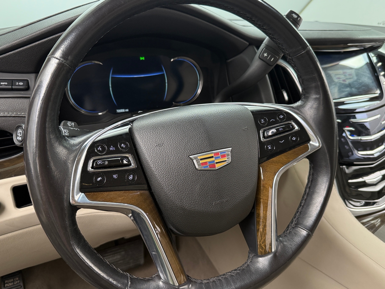 Thumbnail: 2020 Cadillac Escalade - 4